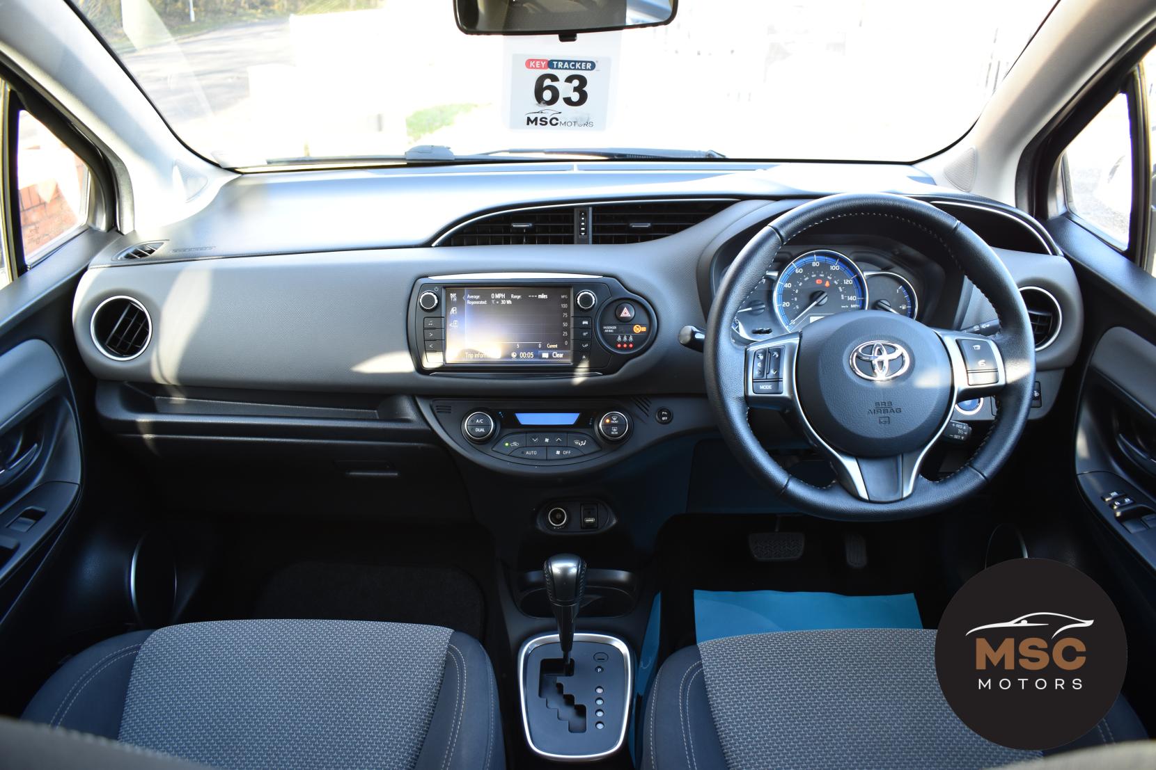 Toyota Yaris 1.5 VVT-h Icon Hatchback 5dr Petrol Hybrid E-CVT Euro 6 (101 ps)