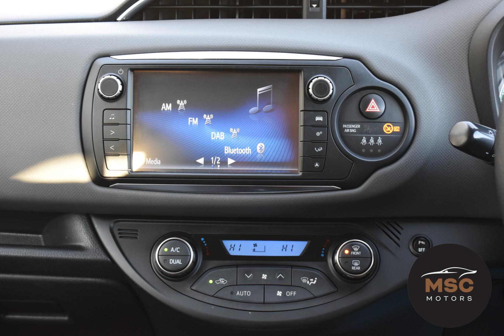 Toyota Yaris 1.5 VVT-h Icon Hatchback 5dr Petrol Hybrid E-CVT Euro 6 (101 ps)