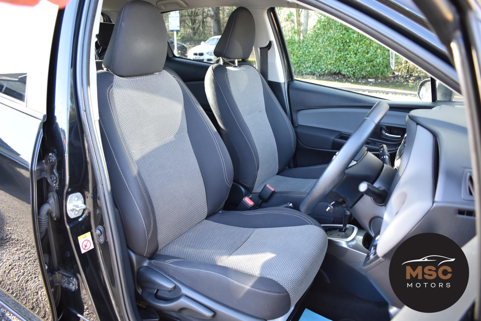 Toyota Yaris 1.5 VVT-h Icon Hatchback 5dr Petrol Hybrid E-CVT Euro 6 (101 ps)