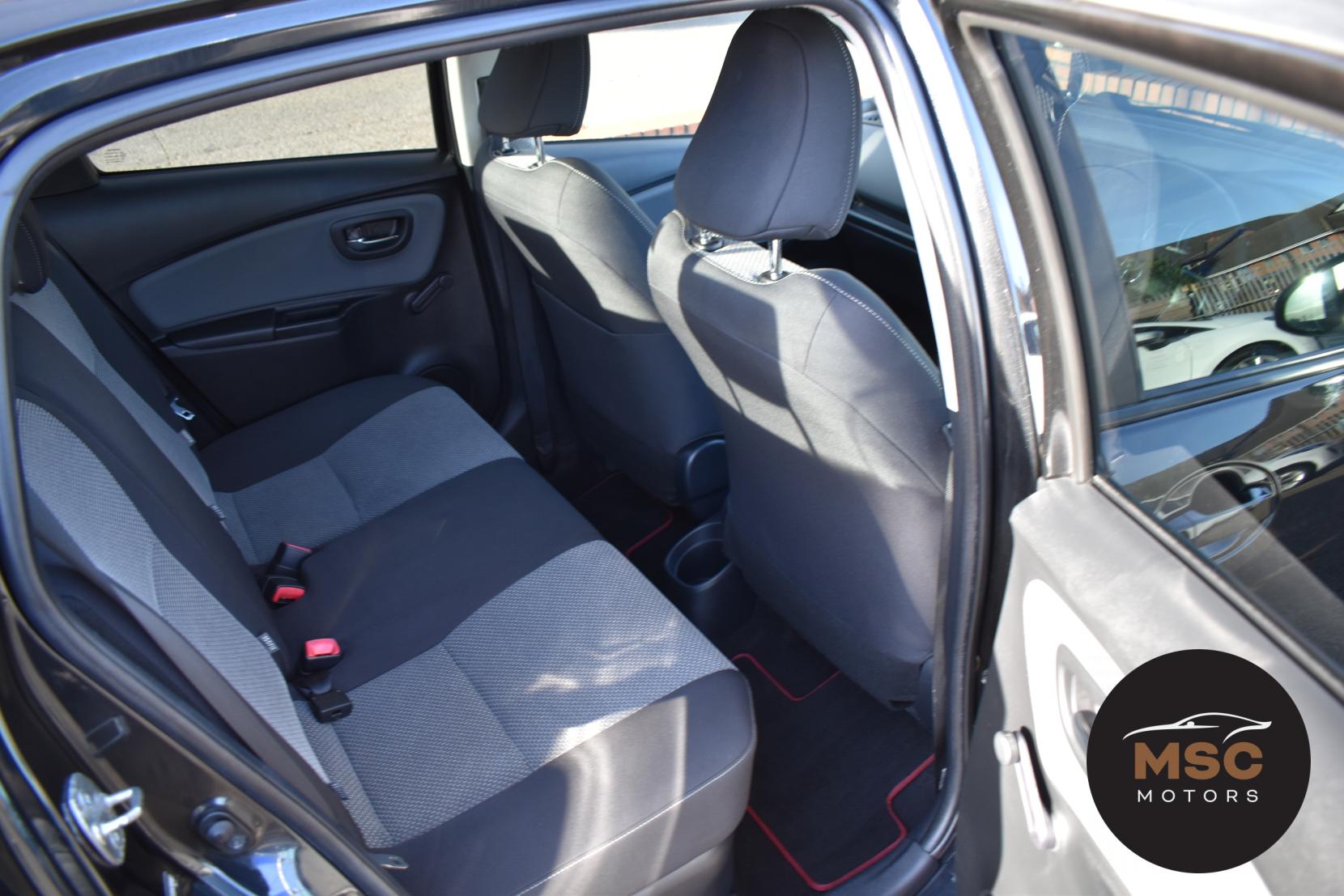 Toyota Yaris 1.5 VVT-h Icon Hatchback 5dr Petrol Hybrid E-CVT Euro 6 (101 ps)