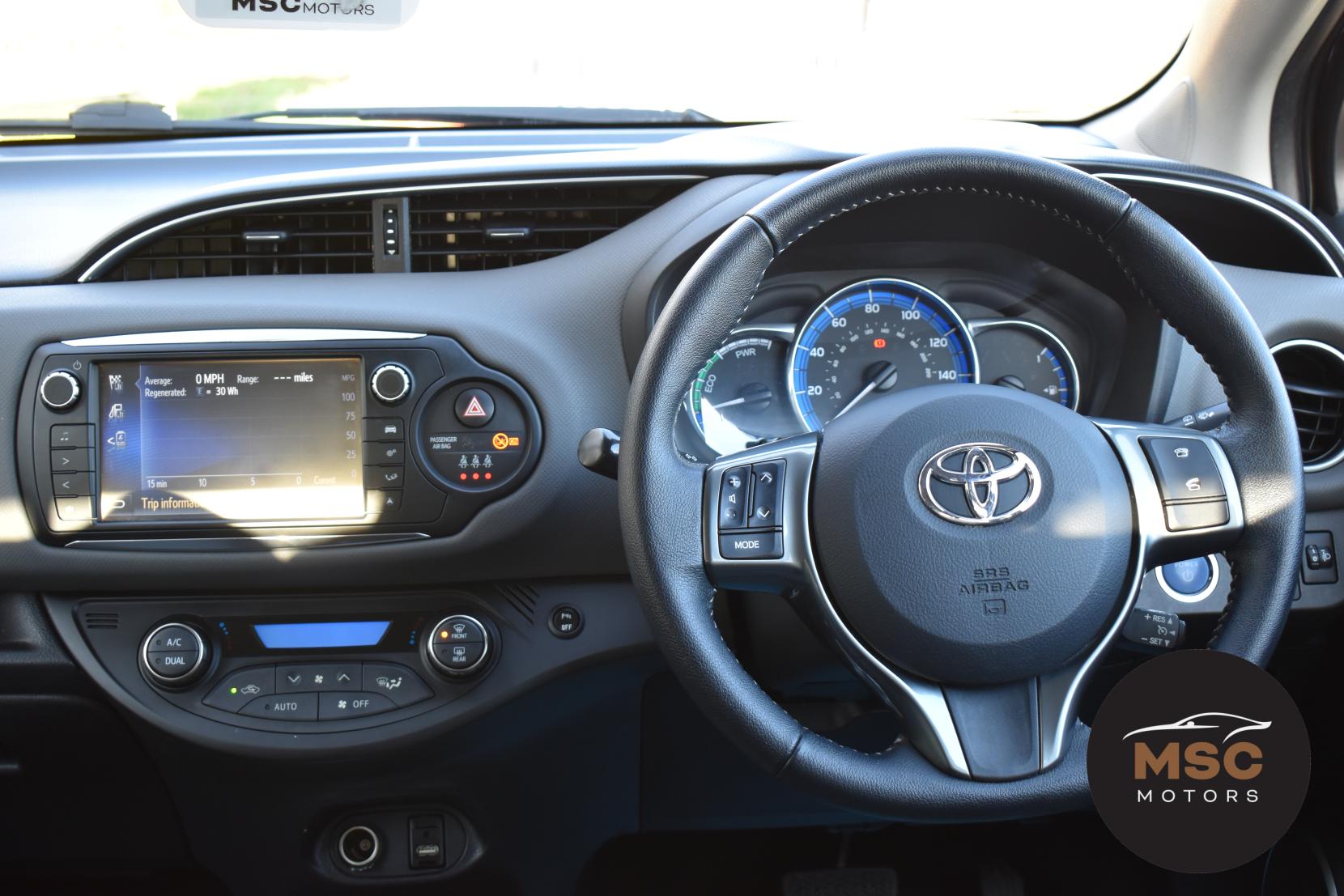 Toyota Yaris 1.5 VVT-h Icon Hatchback 5dr Petrol Hybrid E-CVT Euro 6 (101 ps)