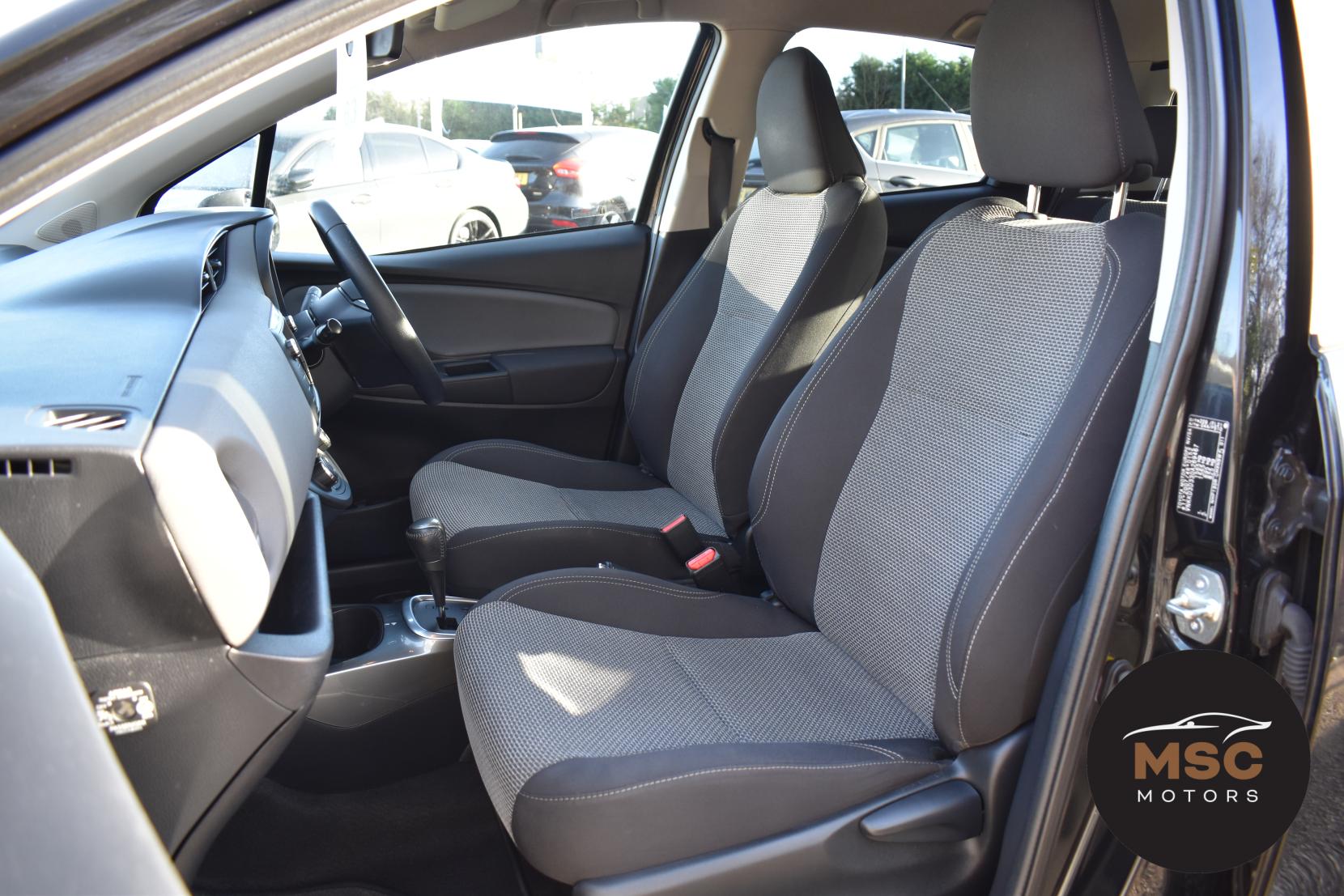 Toyota Yaris 1.5 VVT-h Icon Hatchback 5dr Petrol Hybrid E-CVT Euro 6 (101 ps)