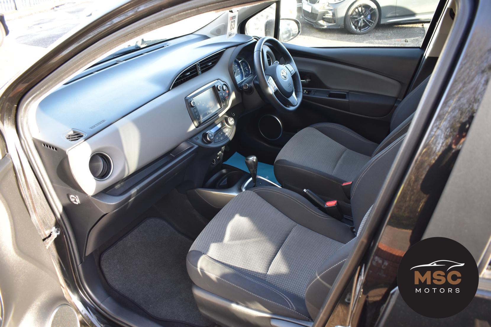 Toyota Yaris 1.5 VVT-h Icon Hatchback 5dr Petrol Hybrid E-CVT Euro 6 (101 ps)