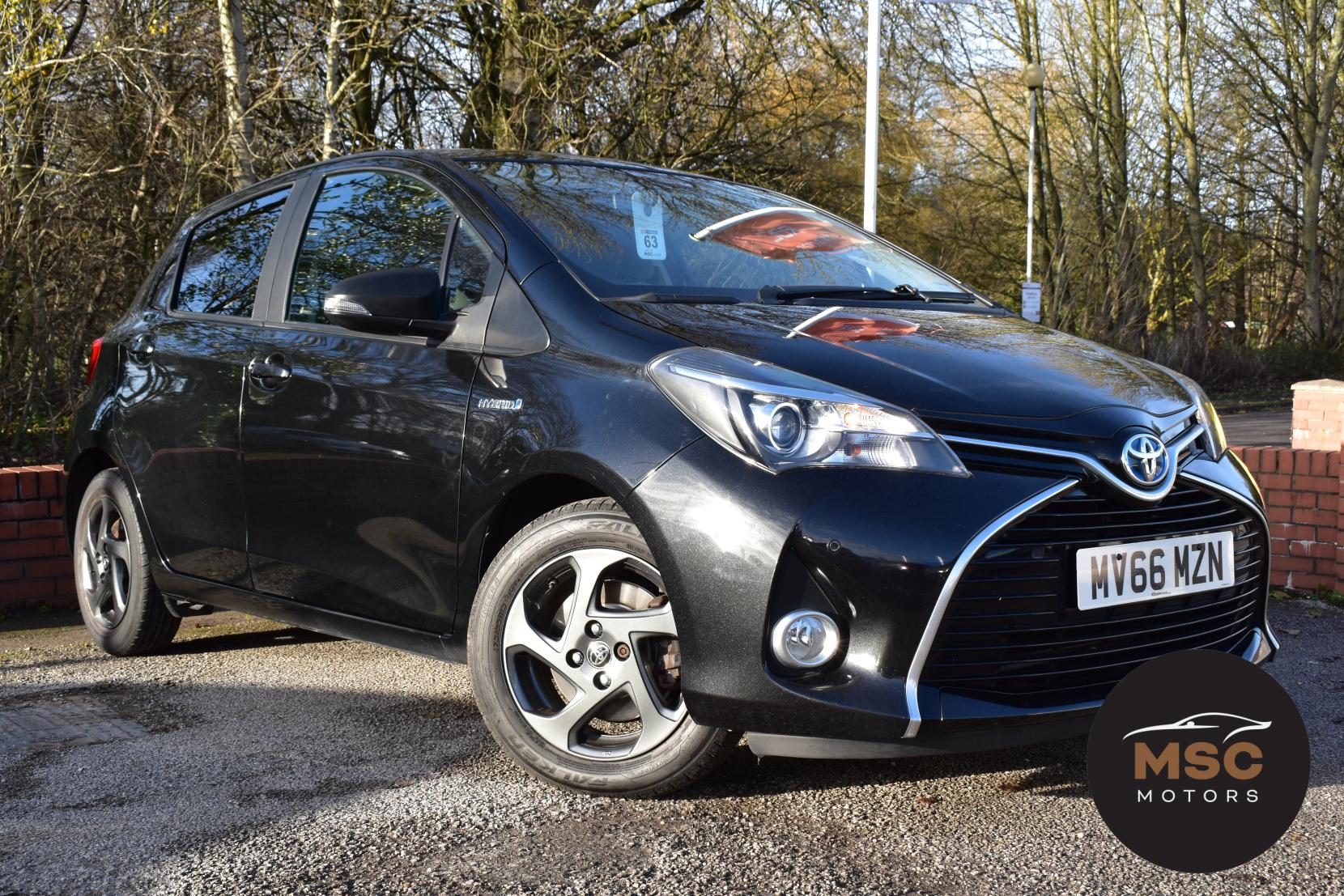 Toyota Yaris 1.5 VVT-h Icon Hatchback 5dr Petrol Hybrid E-CVT Euro 6 (101 ps)