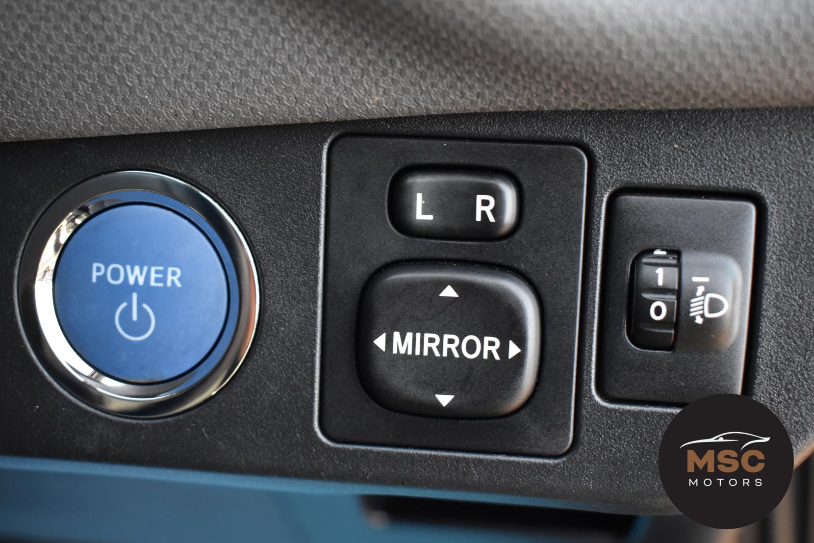 Toyota Yaris 1.5 VVT-h Icon Hatchback 5dr Petrol Hybrid E-CVT Euro 6 (101 ps)