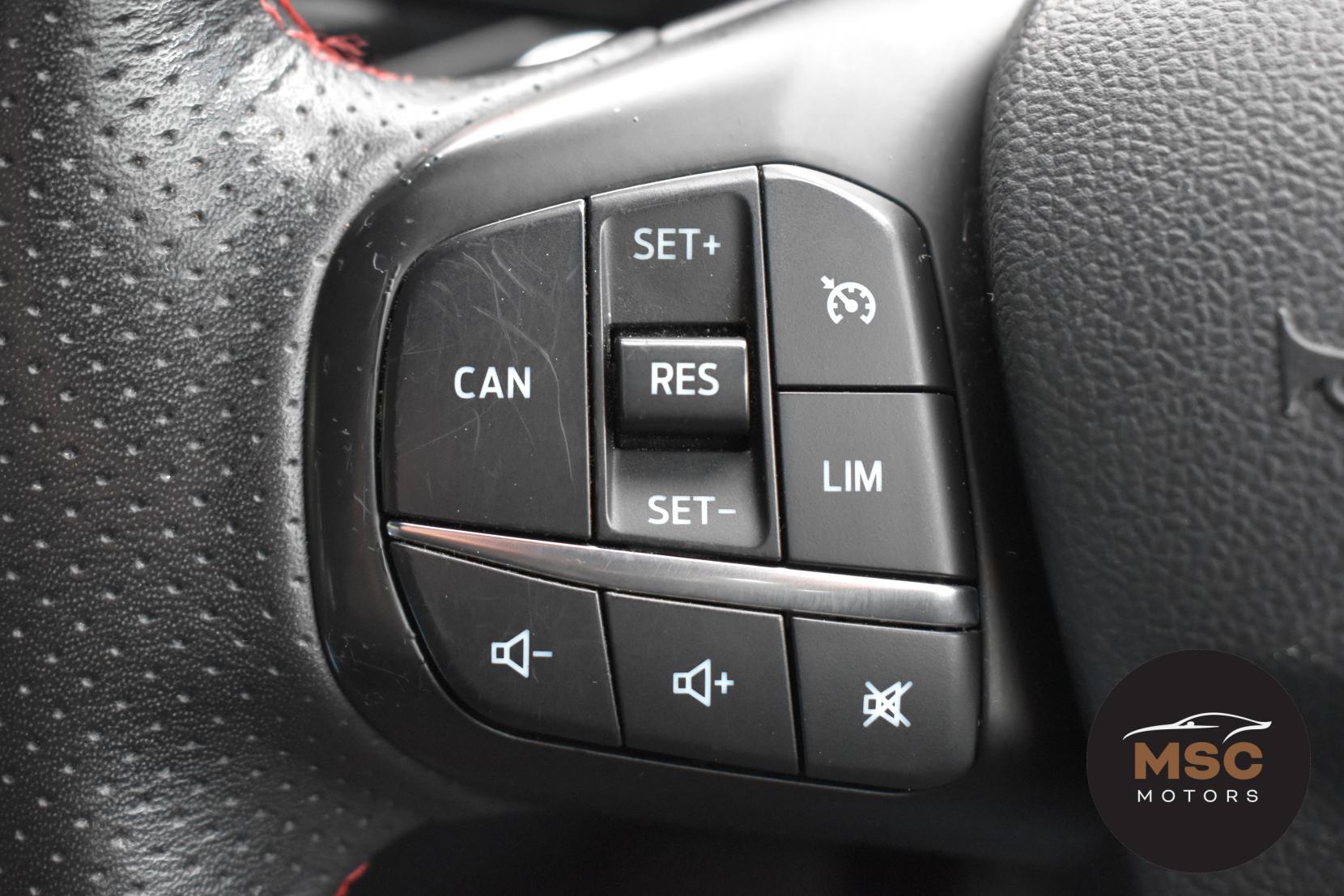 Ford Focus 1.0T EcoBoost ST-Line Hatchback 5dr Petrol Manual Euro 6 (s/s) (125 ps)