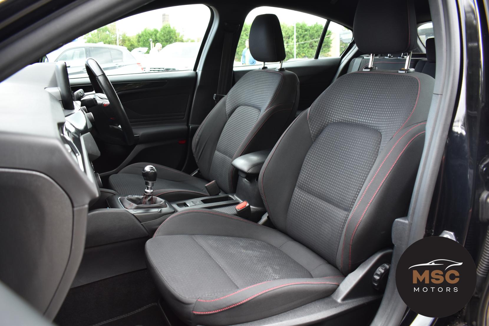 Ford Focus 1.0T EcoBoost ST-Line Hatchback 5dr Petrol Manual Euro 6 (s/s) (125 ps)