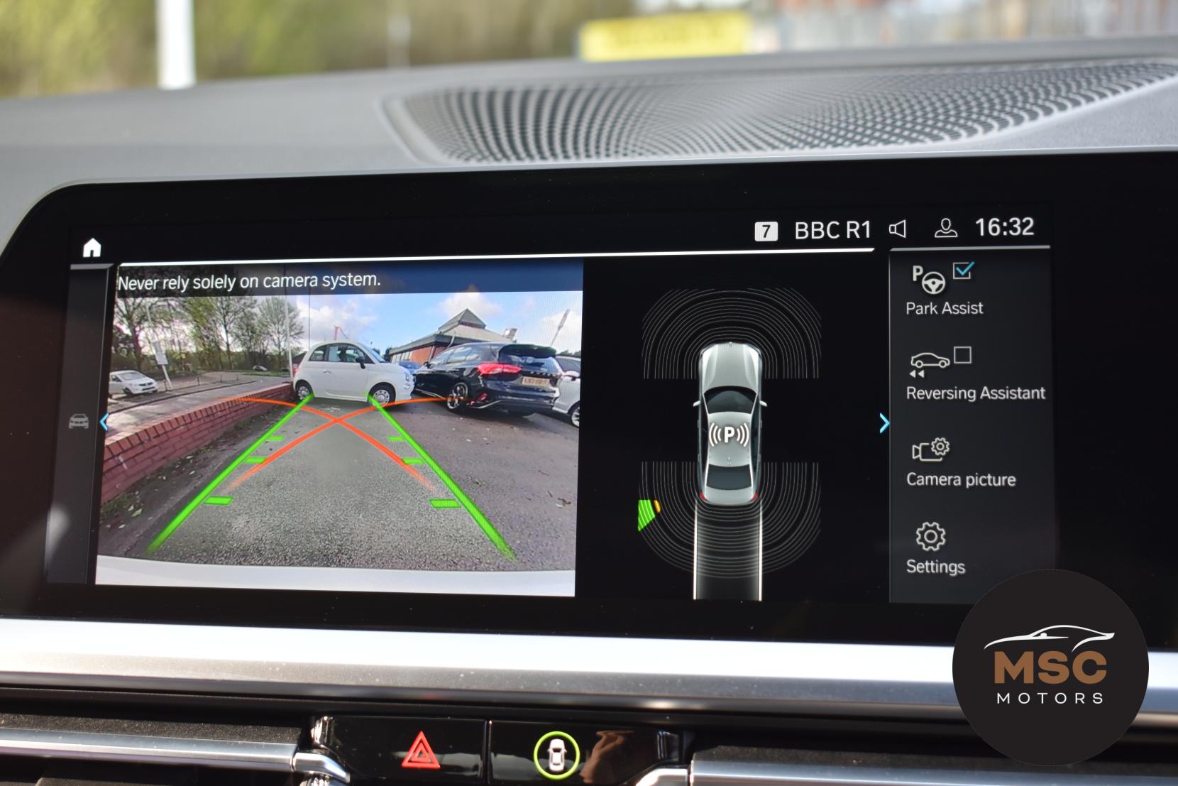 BMW 3 Series 2.0 330e 12kWh M Sport Saloon 4dr Petrol Plug-in Hybrid Auto Euro 6 (s/s) (292 ps)