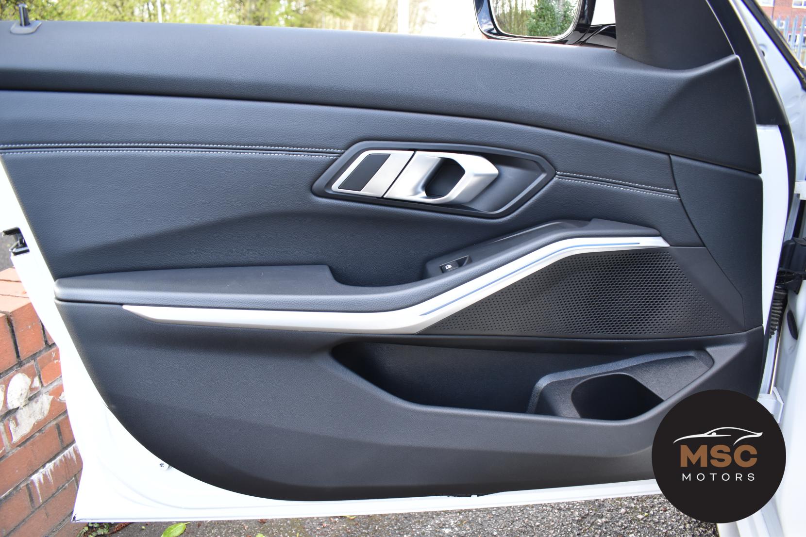 BMW 3 Series 2.0 330e 12kWh M Sport Saloon 4dr Petrol Plug-in Hybrid Auto Euro 6 (s/s) (292 ps)