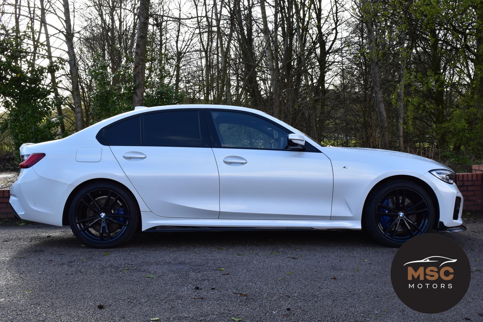 BMW 3 Series 2.0 330e 12kWh M Sport Saloon 4dr Petrol Plug-in Hybrid Auto Euro 6 (s/s) (292 ps)