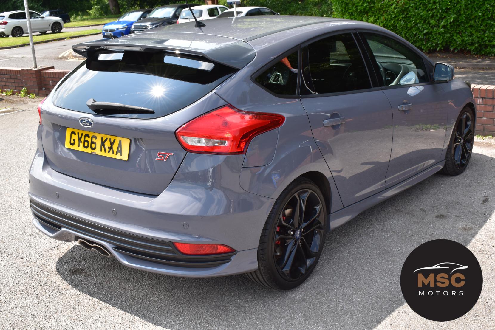 Ford Focus 2.0 TDCi ST-3 Hatchback 5dr Diesel Powershift Euro 6 (s/s) (185 ps)