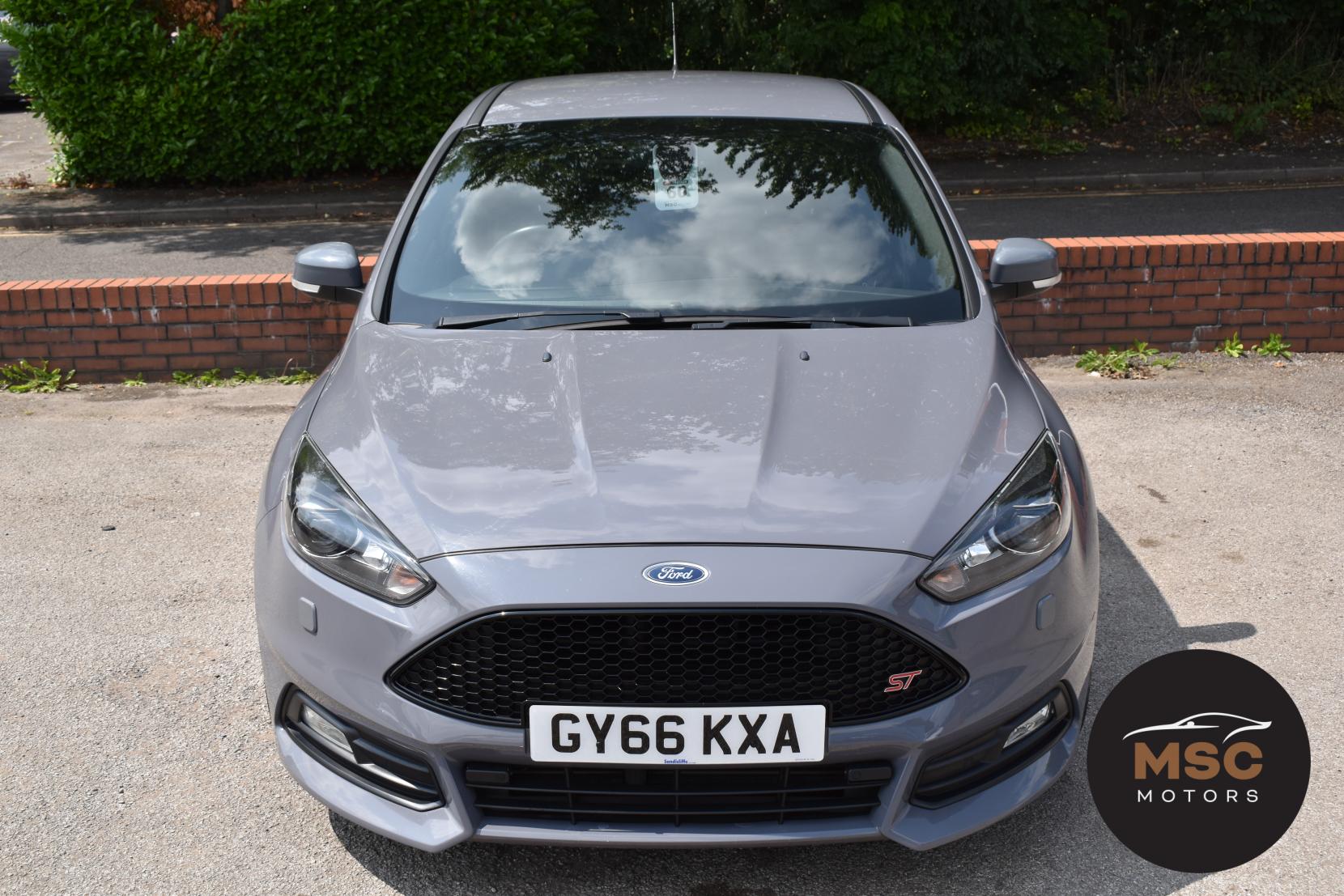 Ford Focus 2.0 TDCi ST-3 Hatchback 5dr Diesel Powershift Euro 6 (s/s) (185 ps)