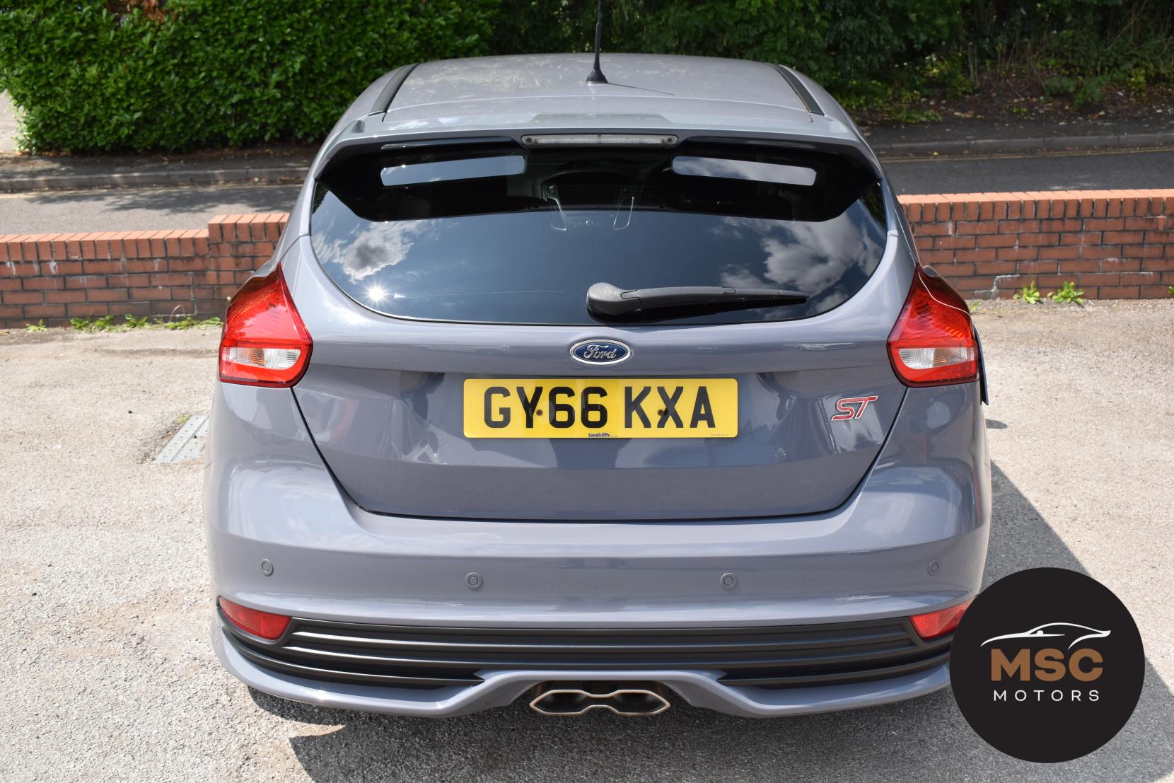Ford Focus 2.0 TDCi ST-3 Hatchback 5dr Diesel Powershift Euro 6 (s/s) (185 ps)