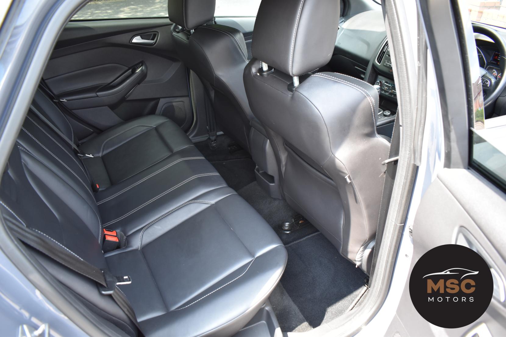 Ford Focus 2.0 TDCi ST-3 Hatchback 5dr Diesel Powershift Euro 6 (s/s) (185 ps)