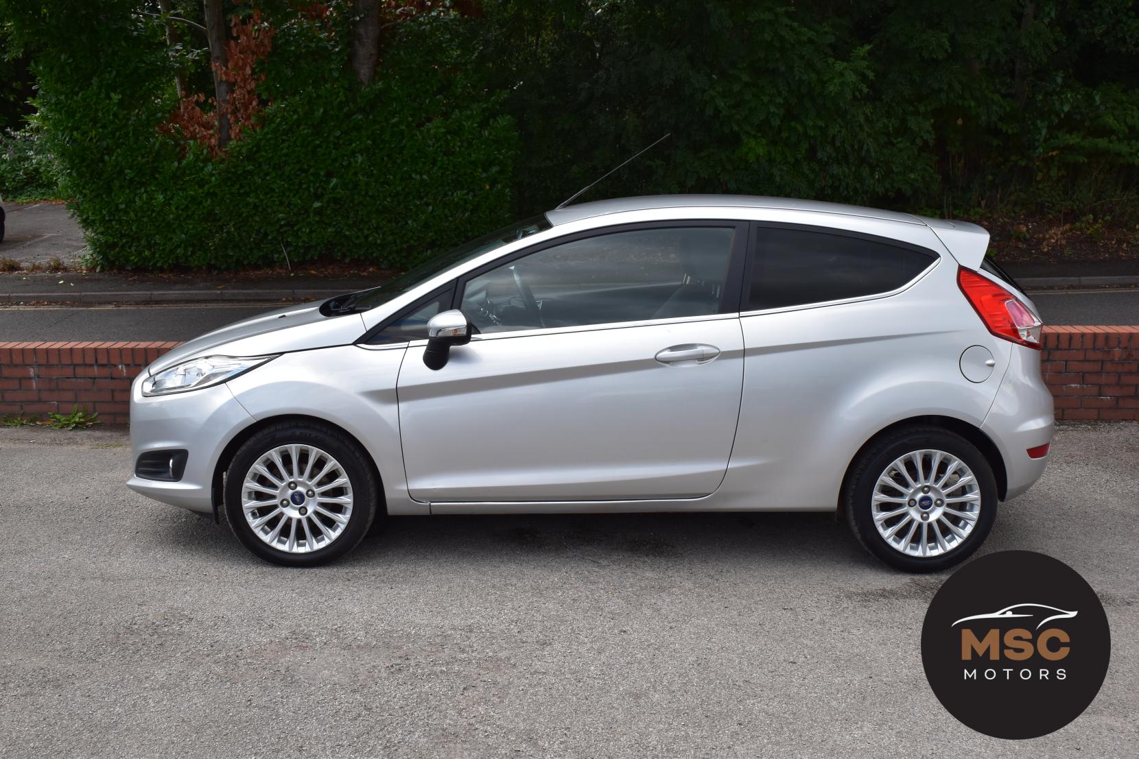 Ford Fiesta 1.0T EcoBoost Titanium Hatchback 3dr Petrol Manual Euro 5 (s/s) (100 ps)