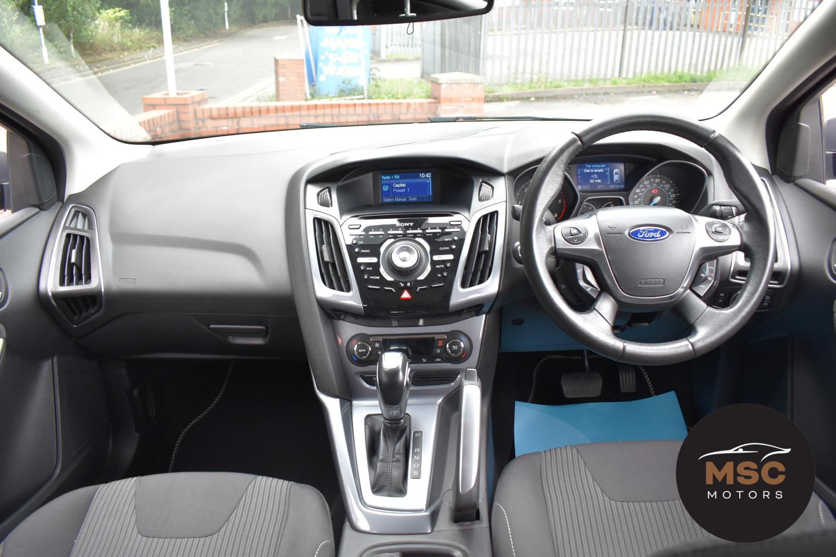 Ford Focus 2.0 TDCi Titanium Hatchback 5dr Diesel Powershift Euro 5 (140 ps)