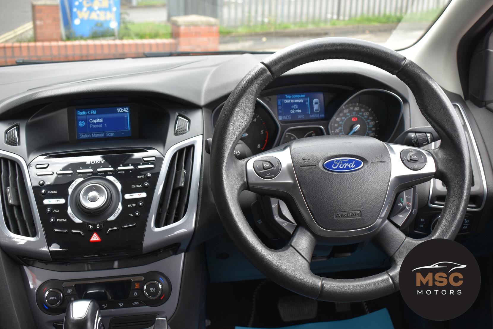 Ford Focus 2.0 TDCi Titanium Hatchback 5dr Diesel Powershift Euro 5 (140 ps)