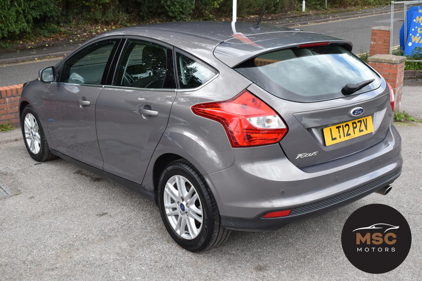 Ford Focus 2.0 TDCi Titanium Hatchback 5dr Diesel Powershift Euro 5 (140 ps)