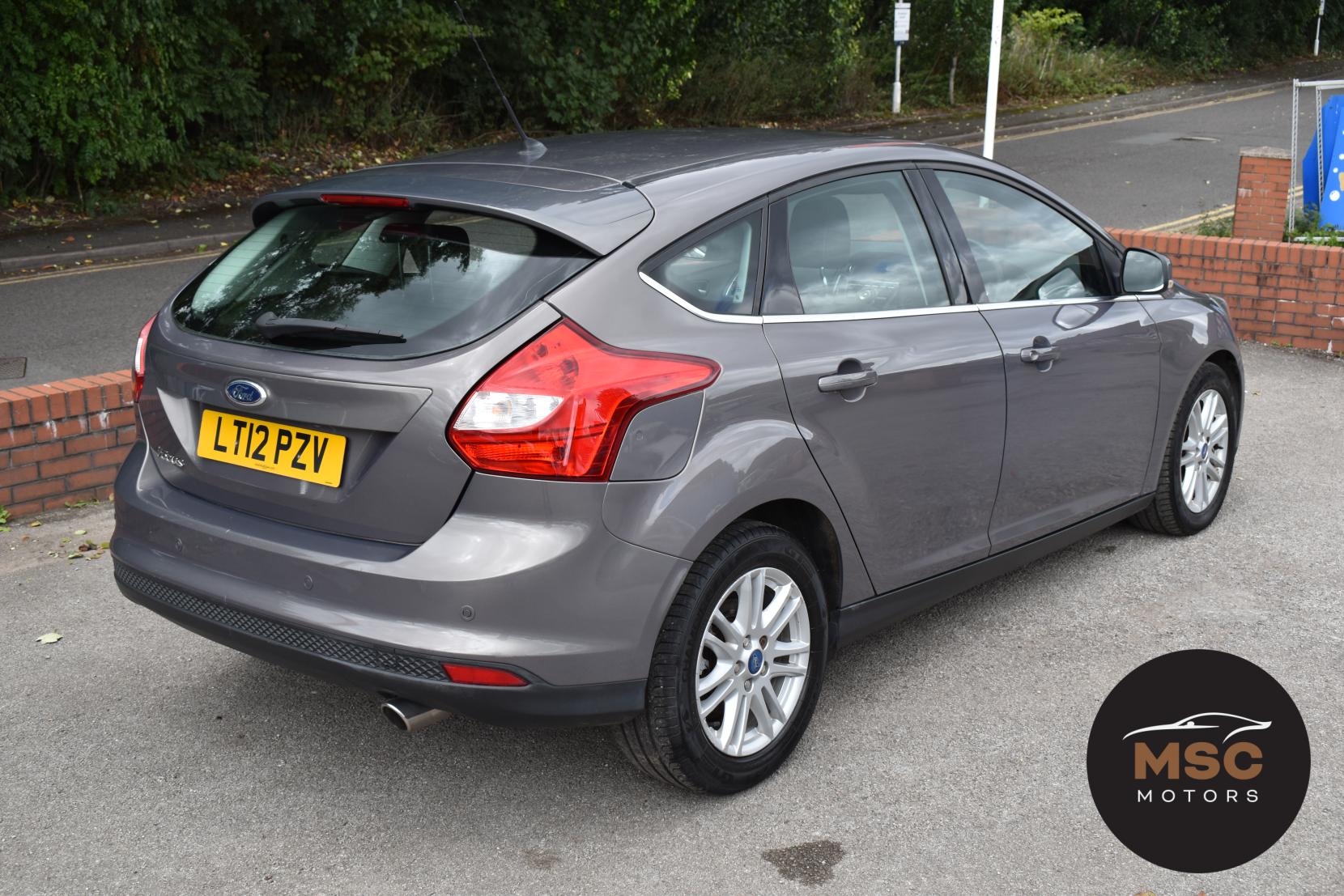 Ford Focus 2.0 TDCi Titanium Hatchback 5dr Diesel Powershift Euro 5 (140 ps)