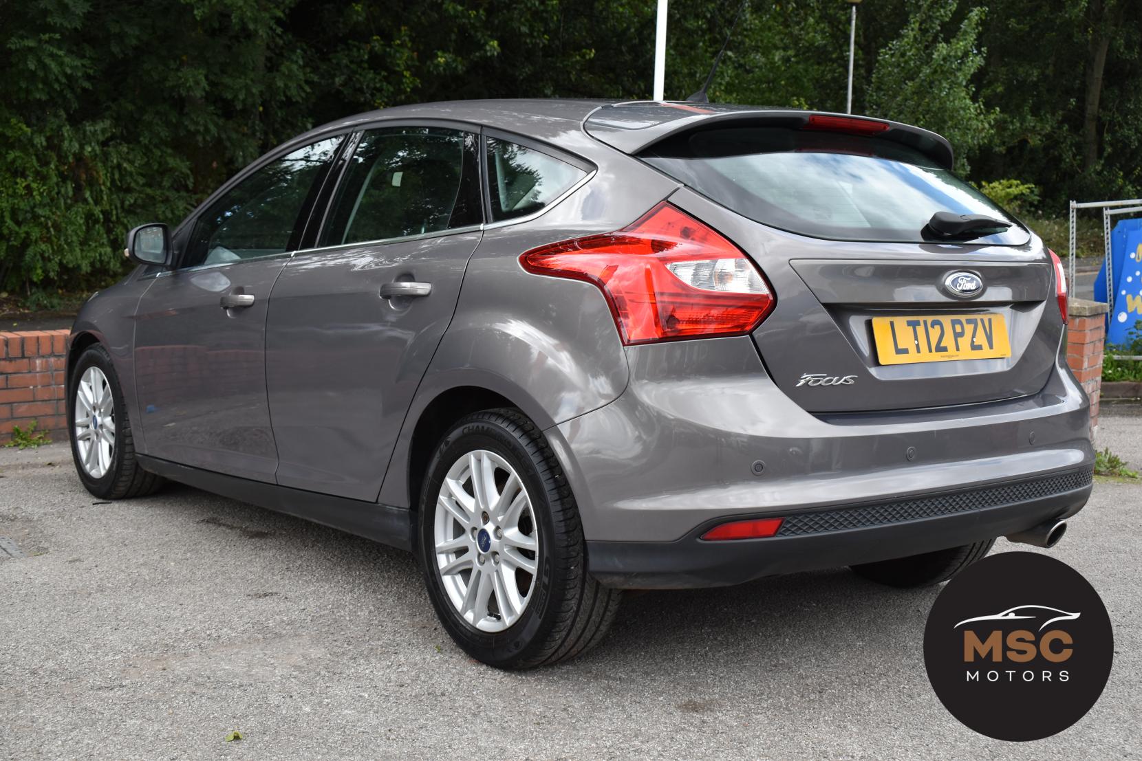 Ford Focus 2.0 TDCi Titanium Hatchback 5dr Diesel Powershift Euro 5 (140 ps)