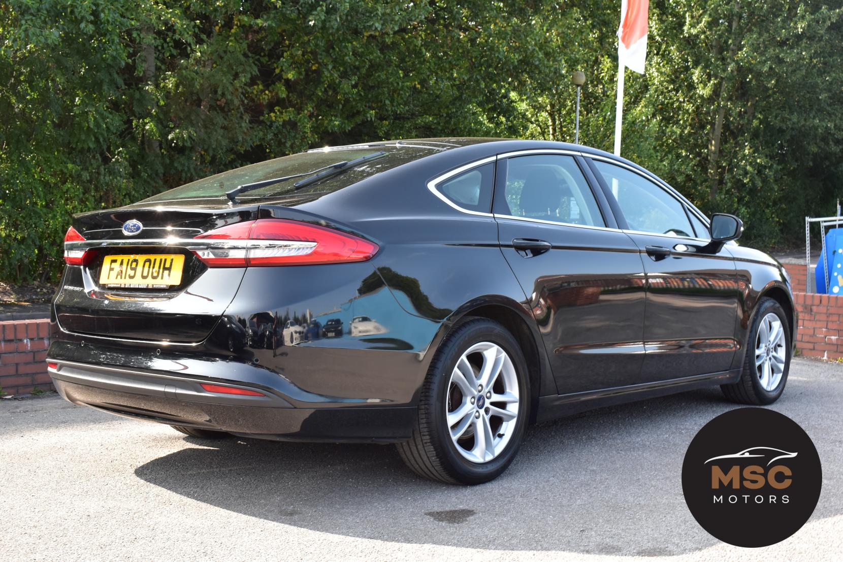 Ford Mondeo 2.0 EcoBlue Zetec Edition Hatchback 5dr Diesel Manual Euro 6 (s/s) (150 ps)