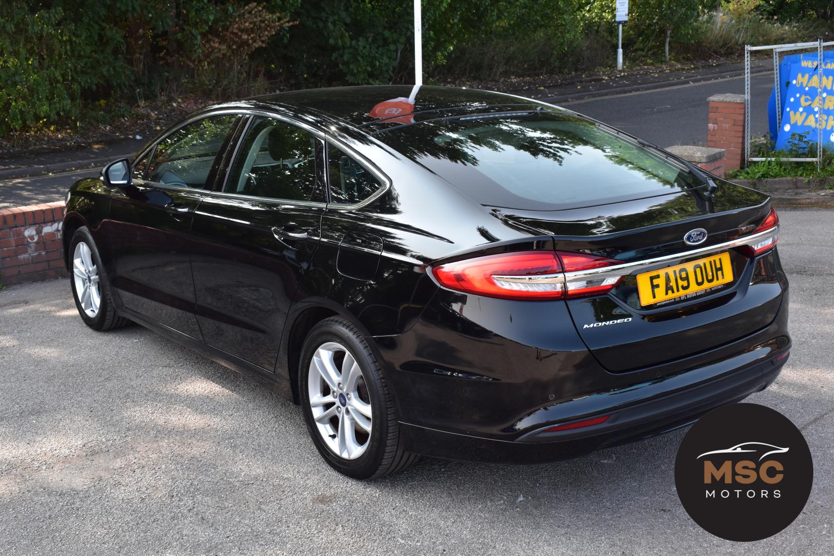 Ford Mondeo 2.0 EcoBlue Zetec Edition Hatchback 5dr Diesel Manual Euro 6 (s/s) (150 ps)