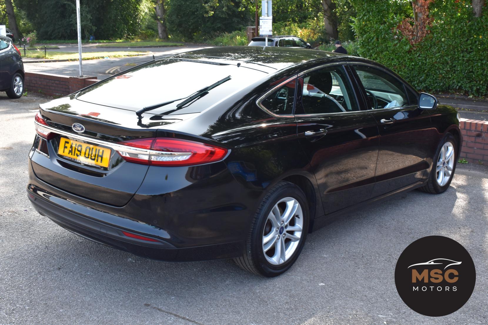 Ford Mondeo 2.0 EcoBlue Zetec Edition Hatchback 5dr Diesel Manual Euro 6 (s/s) (150 ps)