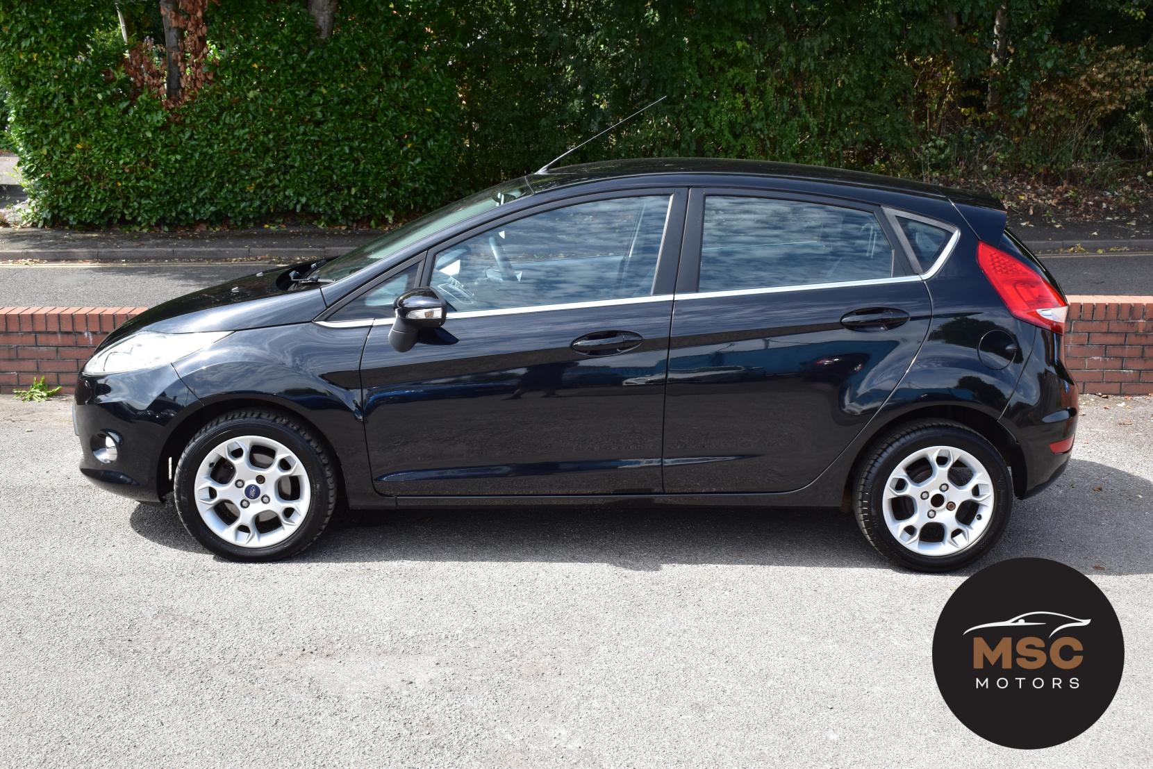 Ford Fiesta 1.25 Zetec Hatchback 5dr Petrol Manual (129 g/km, 81 bhp)