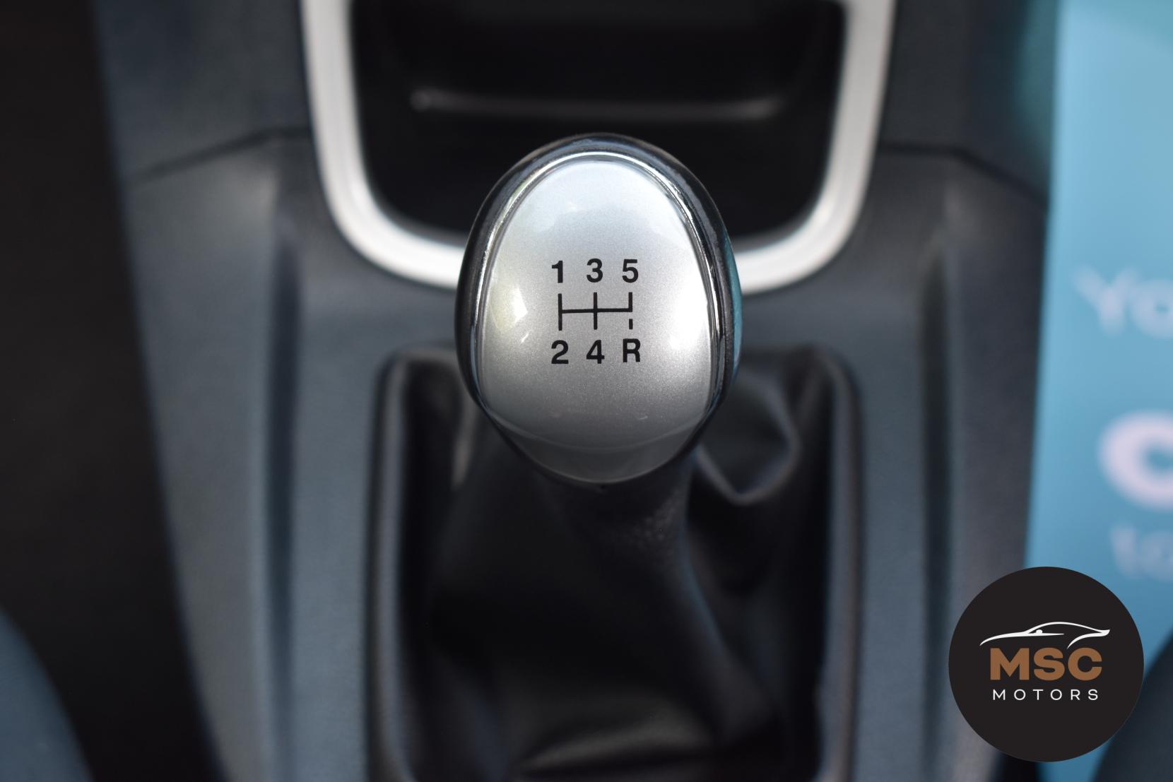 Ford Fiesta 1.25 Zetec Hatchback 5dr Petrol Manual (129 g/km, 81 bhp)
