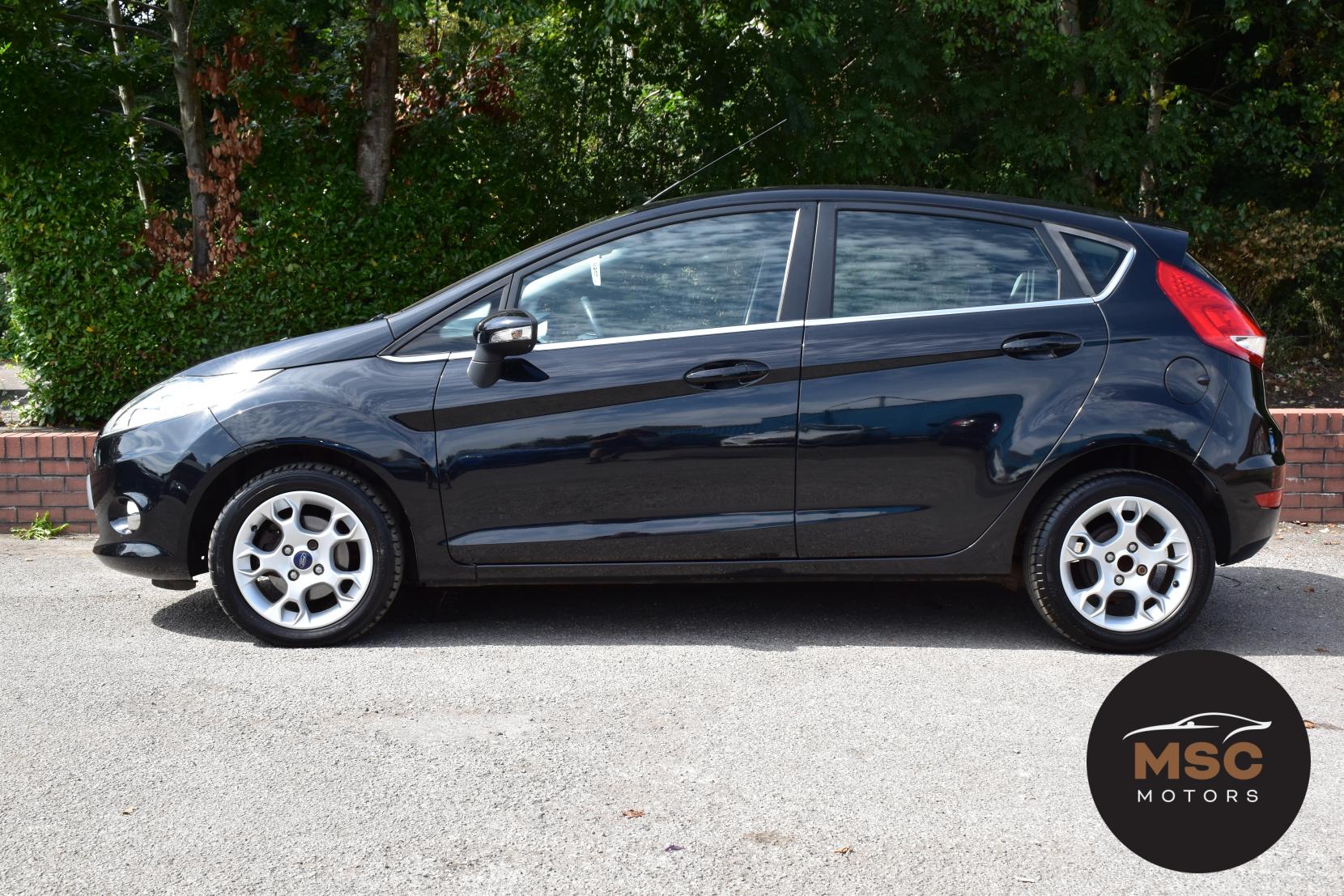 Ford Fiesta 1.25 Zetec Hatchback 5dr Petrol Manual (129 g/km, 81 bhp)