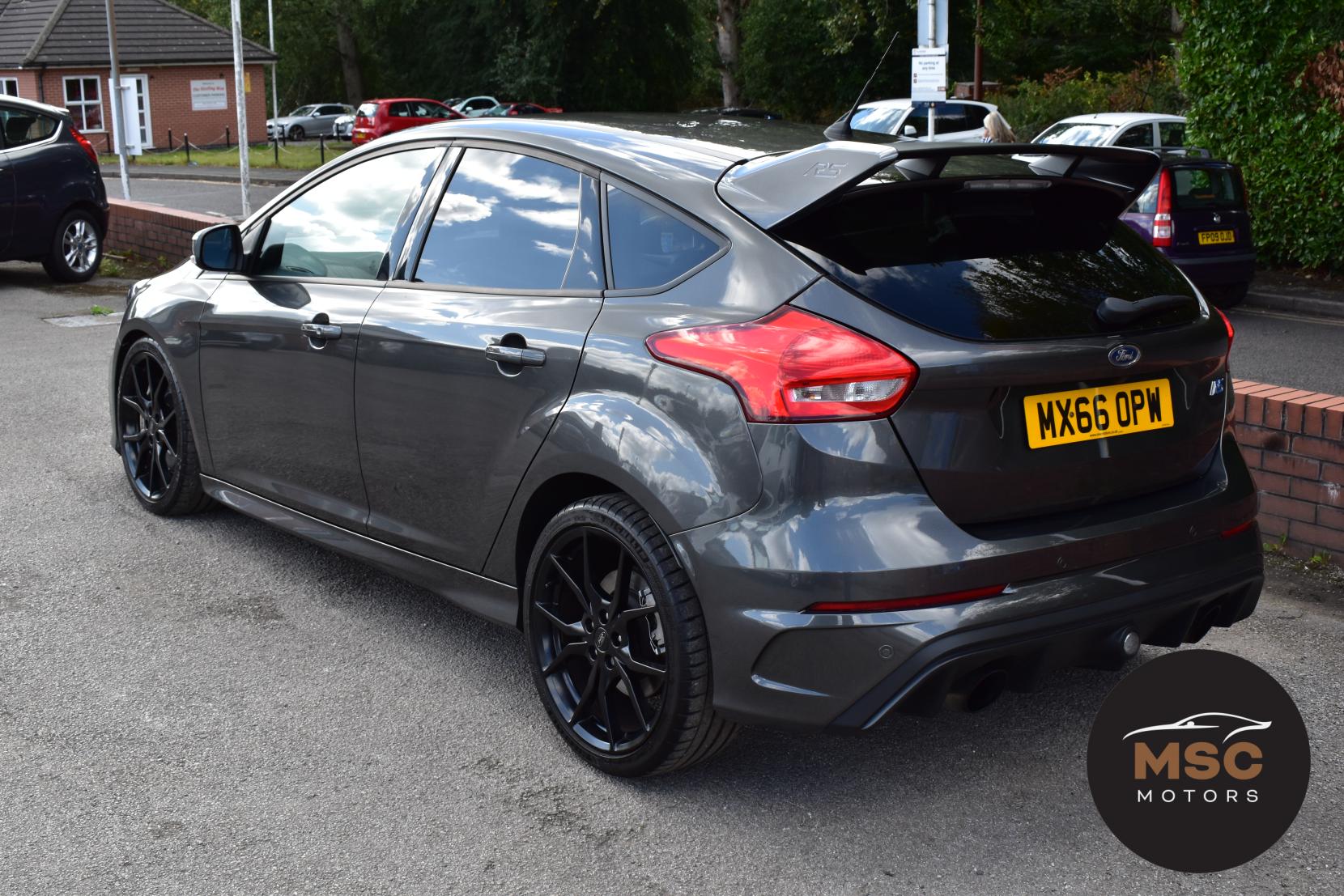 Ford Focus 2.3T EcoBoost RS Hatchback 5dr Petrol Manual AWD Euro 6 (s/s) (350 ps)