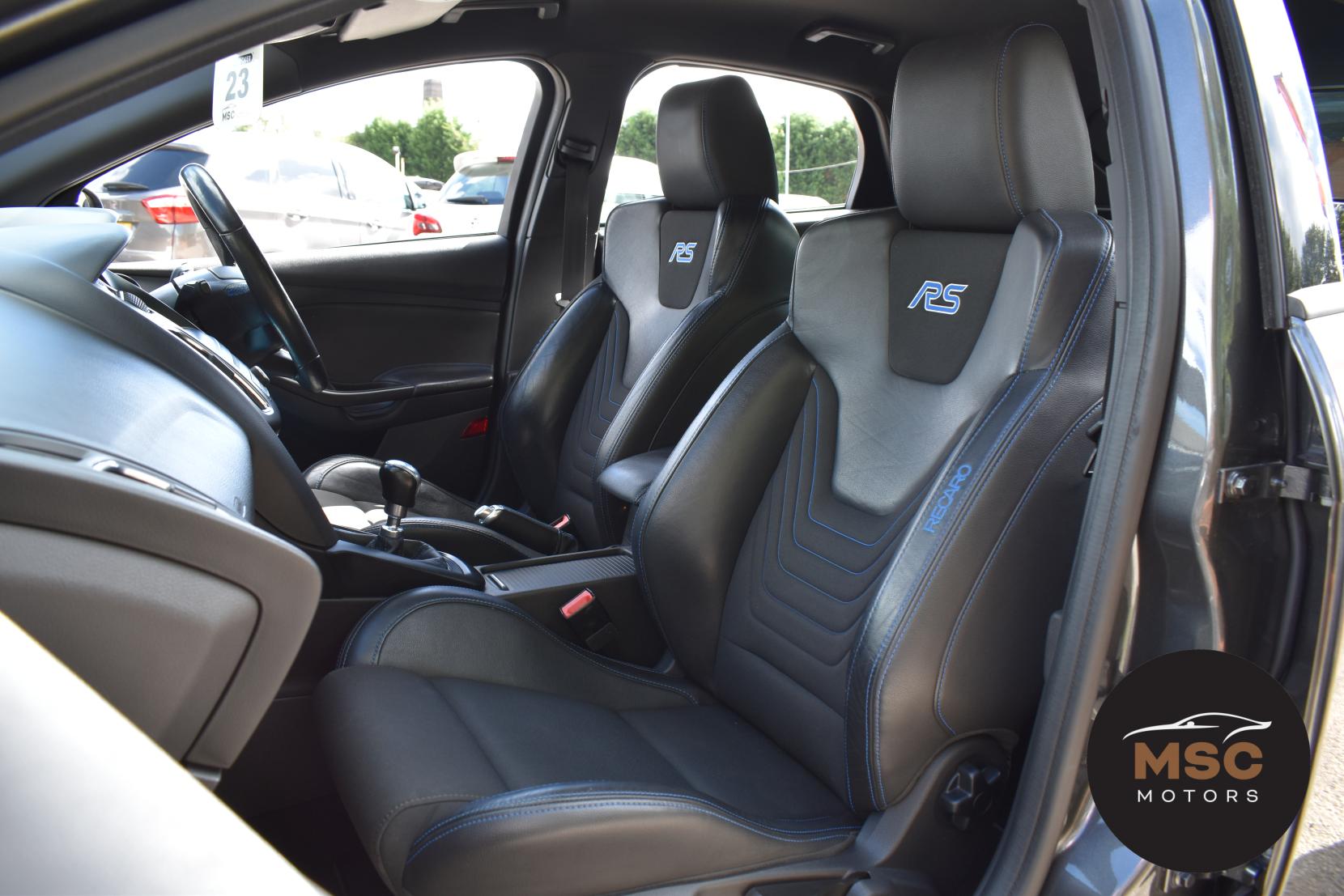 Ford Focus 2.3T EcoBoost RS Hatchback 5dr Petrol Manual AWD Euro 6 (s/s) (350 ps)