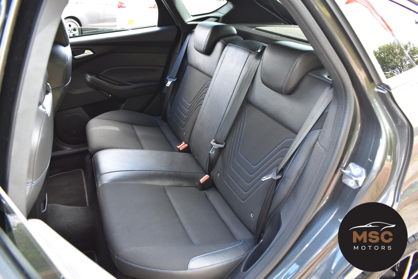 Ford Focus 2.3T EcoBoost RS Hatchback 5dr Petrol Manual AWD Euro 6 (s/s) (350 ps)