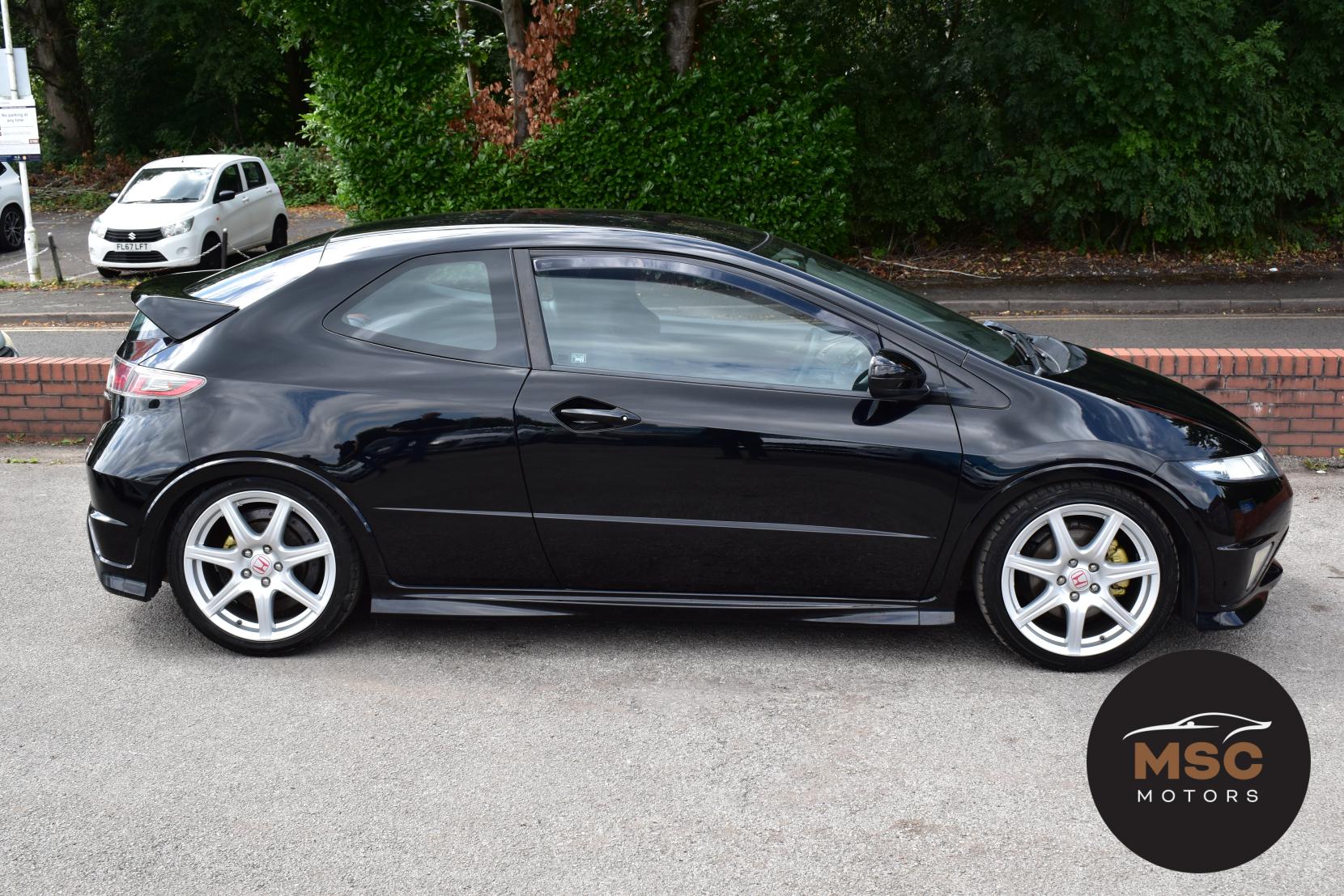 Honda Civic 2.0 i-VTEC Type R Hatchback 3dr Petrol Manual (215 g/km, 197 bhp)