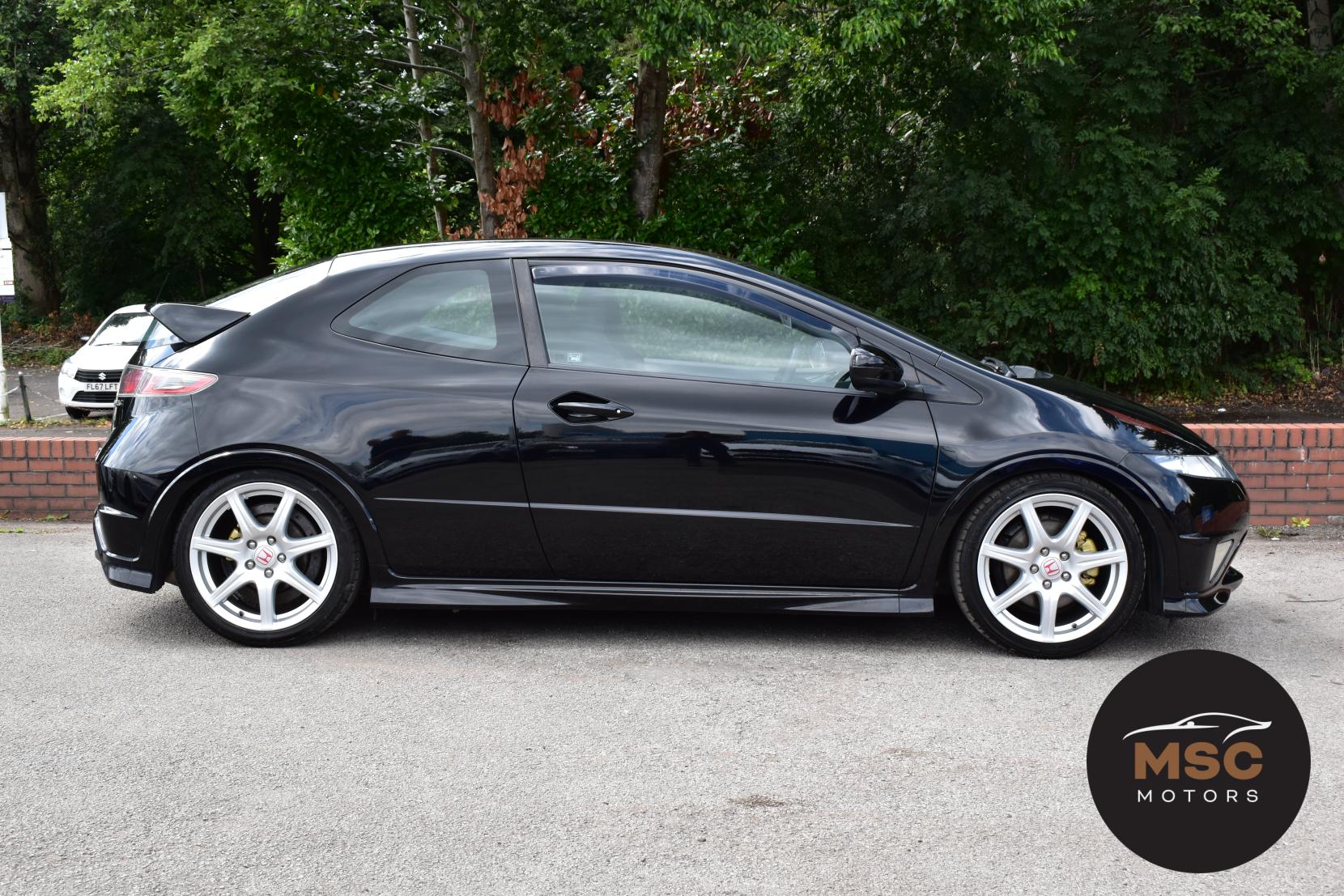 Honda Civic 2.0 i-VTEC Type R Hatchback 3dr Petrol Manual (215 g/km, 197 bhp)