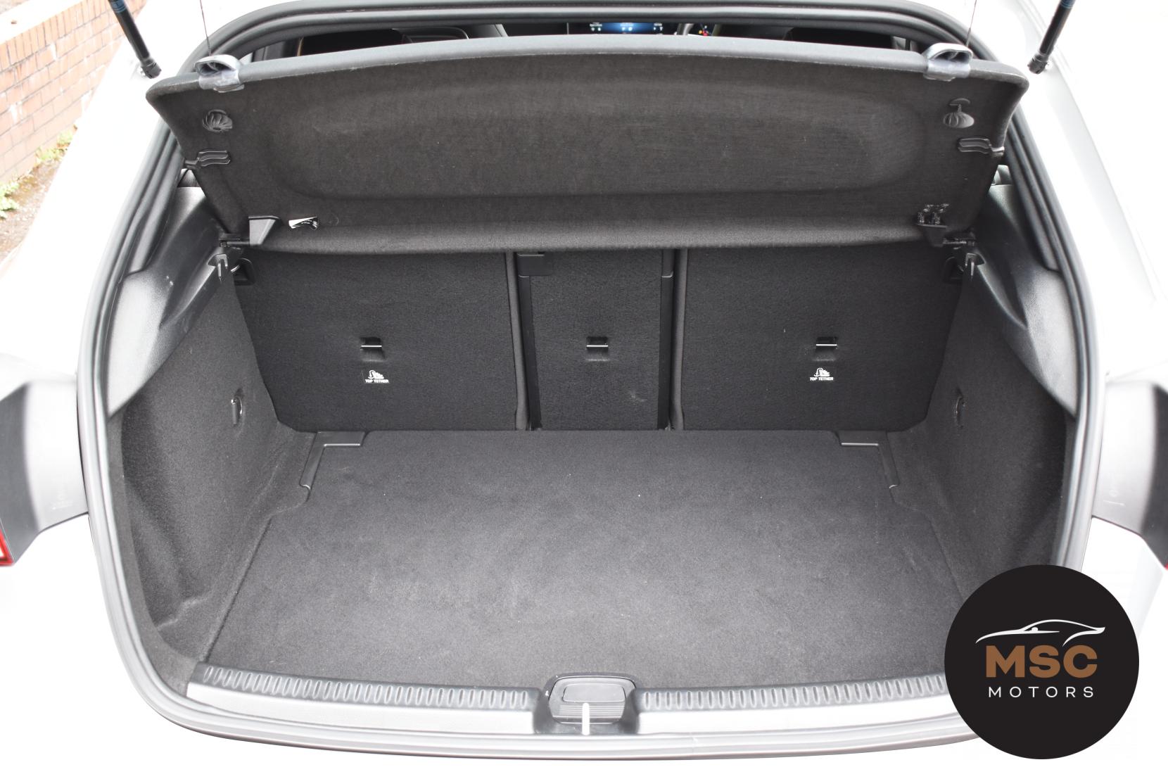 Mercedes-Benz A Class 1.5 A180d AMG Line (Premium) Hatchback 5dr Diesel 7G-DCT Euro 6 (s/s) (116 ps)