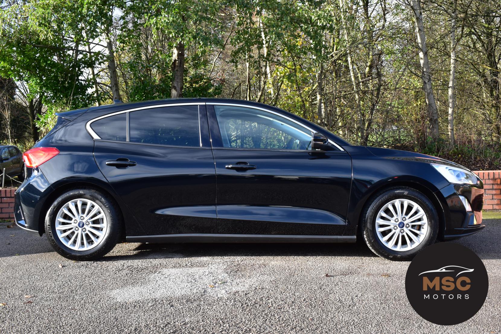 Ford Focus 1.0T EcoBoost Titanium Hatchback 5dr Petrol Manual Euro 6 (s/s) (125 ps)