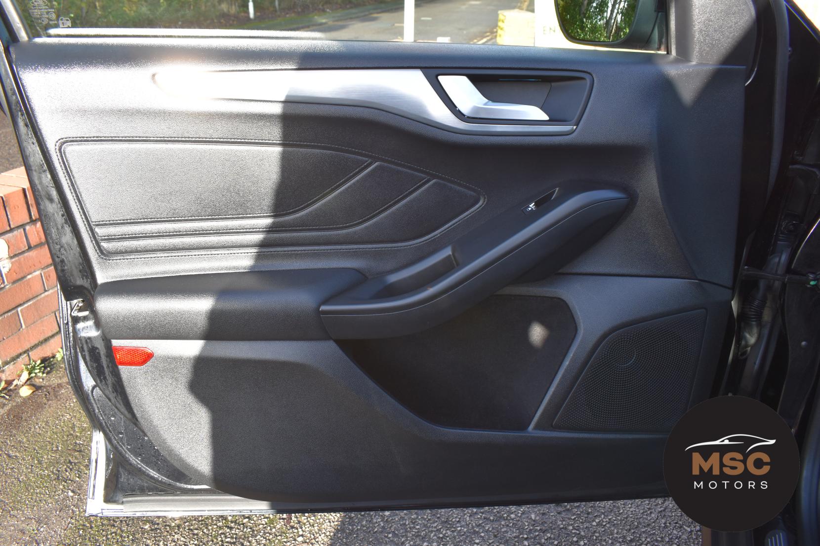 Ford Focus 1.0T EcoBoost Titanium Hatchback 5dr Petrol Manual Euro 6 (s/s) (125 ps)