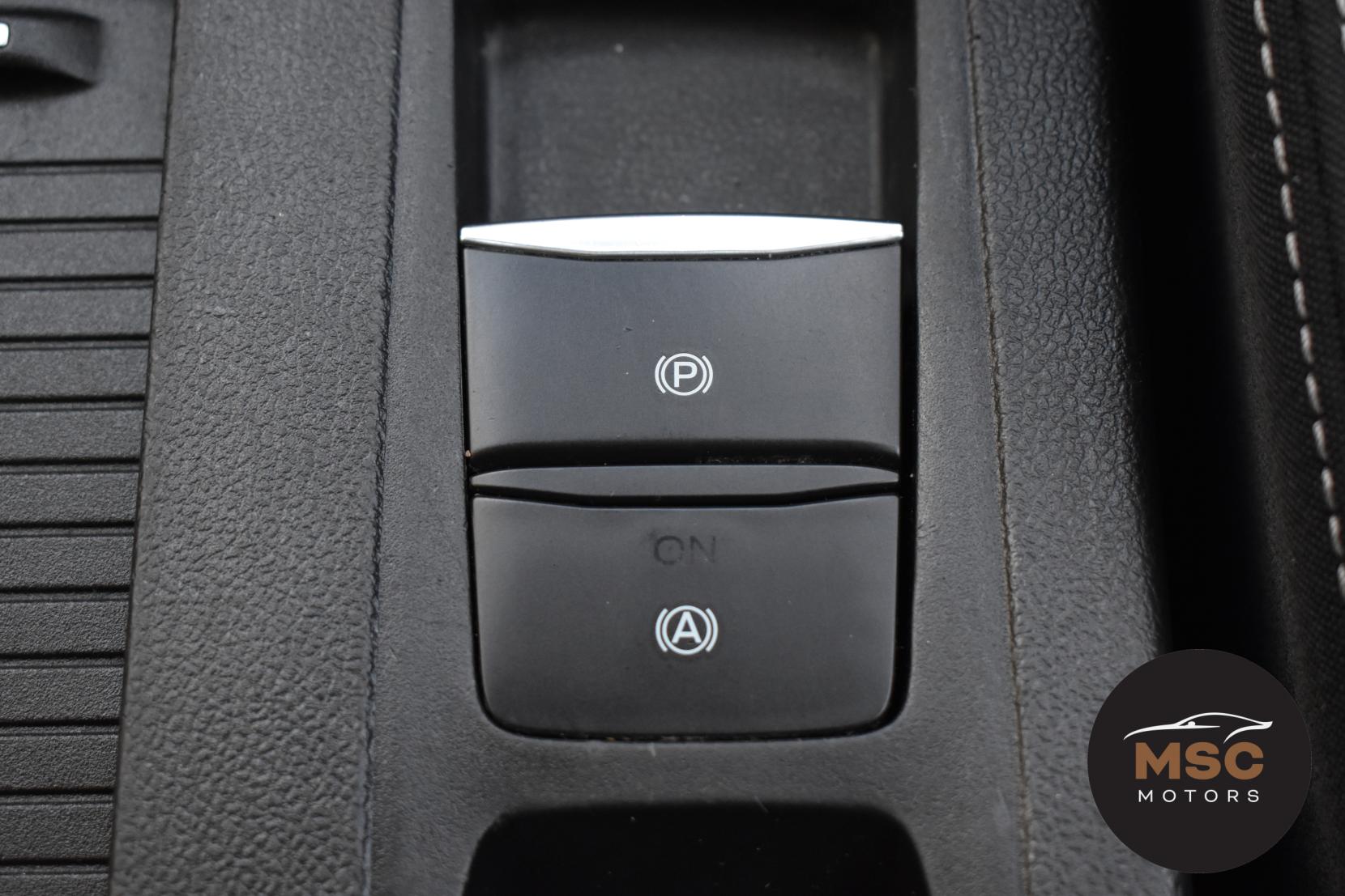 Ford Focus 1.0T EcoBoost Titanium Hatchback 5dr Petrol Manual Euro 6 (s/s) (125 ps)