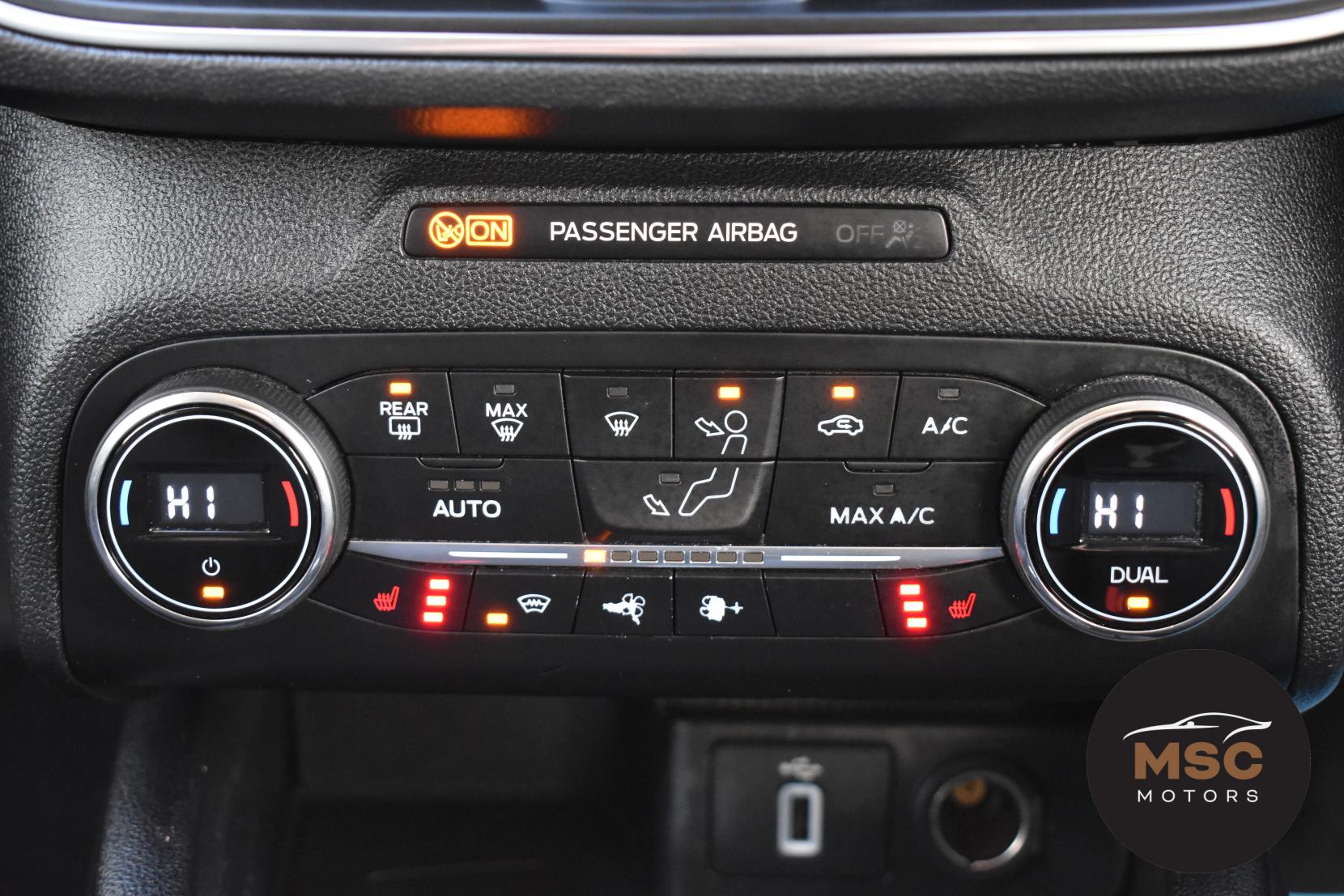 Ford Focus 1.0T EcoBoost Titanium Hatchback 5dr Petrol Manual Euro 6 (s/s) (125 ps)