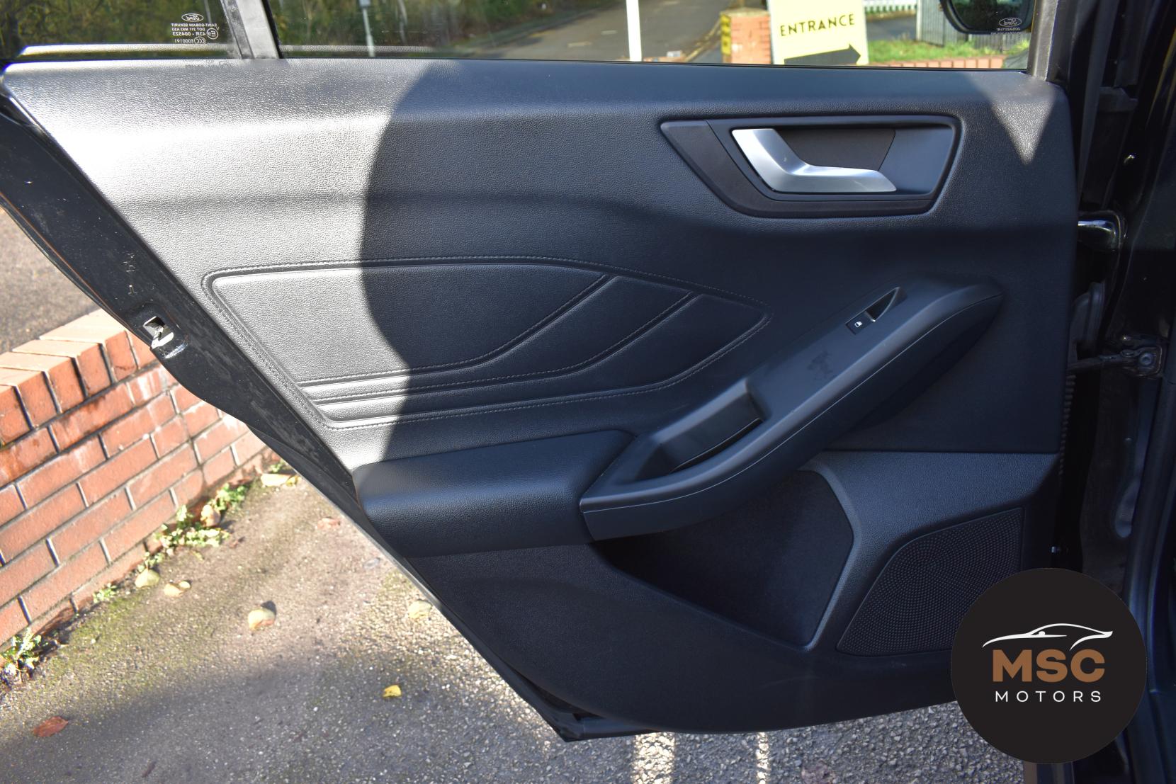 Ford Focus 1.0T EcoBoost Titanium Hatchback 5dr Petrol Manual Euro 6 (s/s) (125 ps)