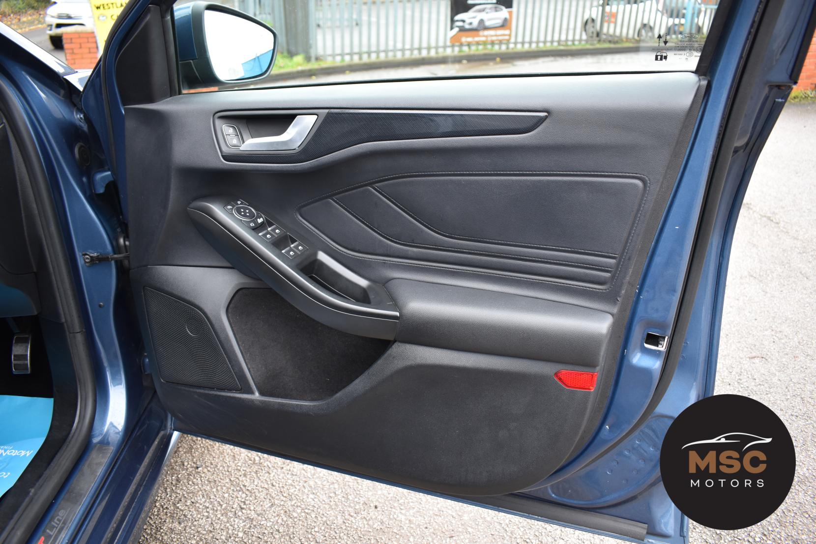 Ford Focus 1.0T EcoBoost MHEV ST-Line X Edition Hatchback 5dr Petrol Manual Euro 6 (s/s) (125 ps)