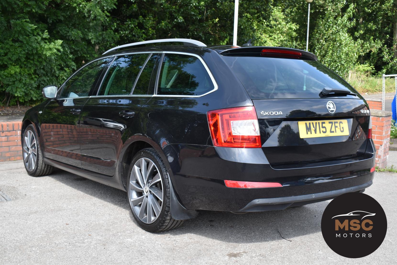 Skoda Octavia 2.0 TDI Laurin & Klement Estate 5dr Diesel Manual Euro 5 (s/s) (150 ps)