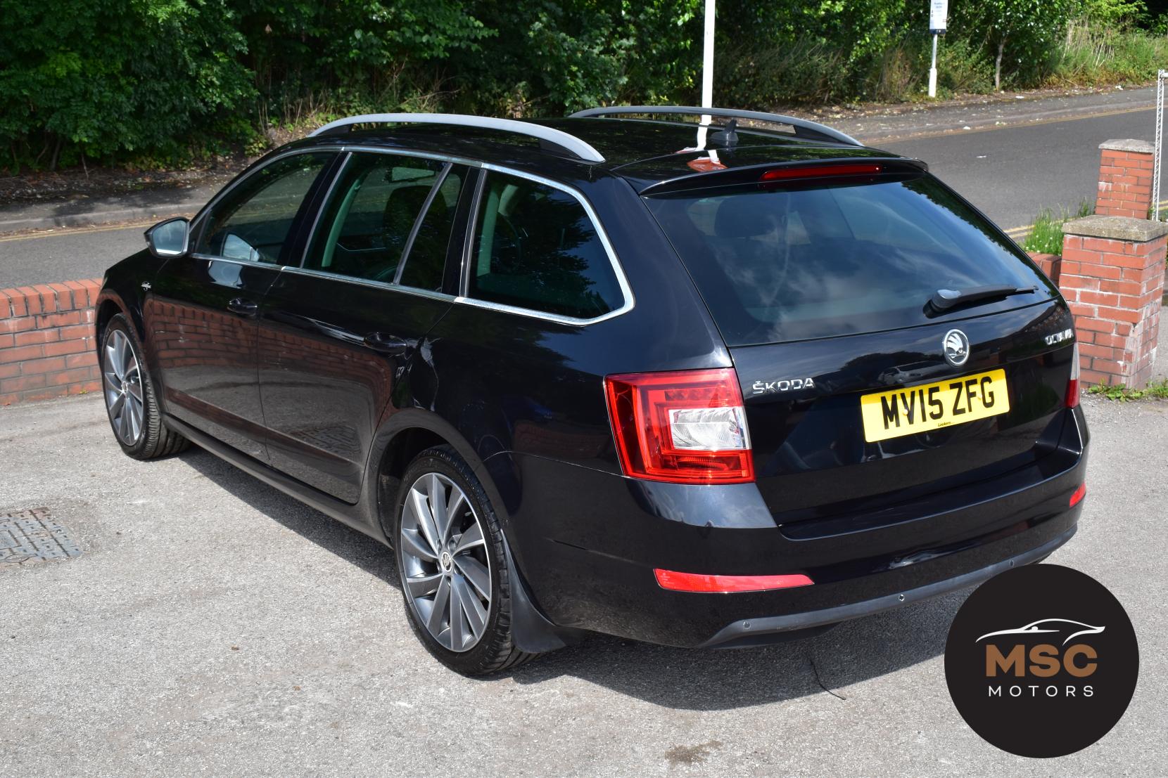 Skoda Octavia 2.0 TDI Laurin & Klement Estate 5dr Diesel Manual Euro 5 (s/s) (150 ps)