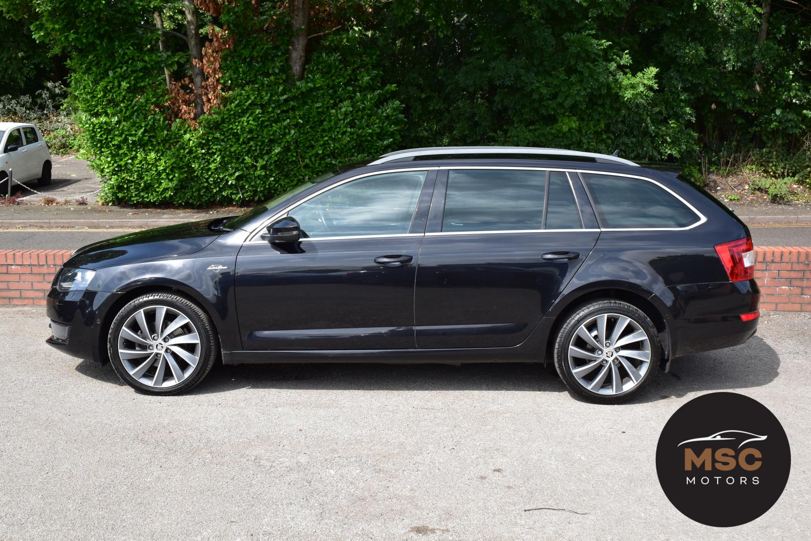 Skoda Octavia 2.0 TDI Laurin & Klement Estate 5dr Diesel Manual Euro 5 (s/s) (150 ps)