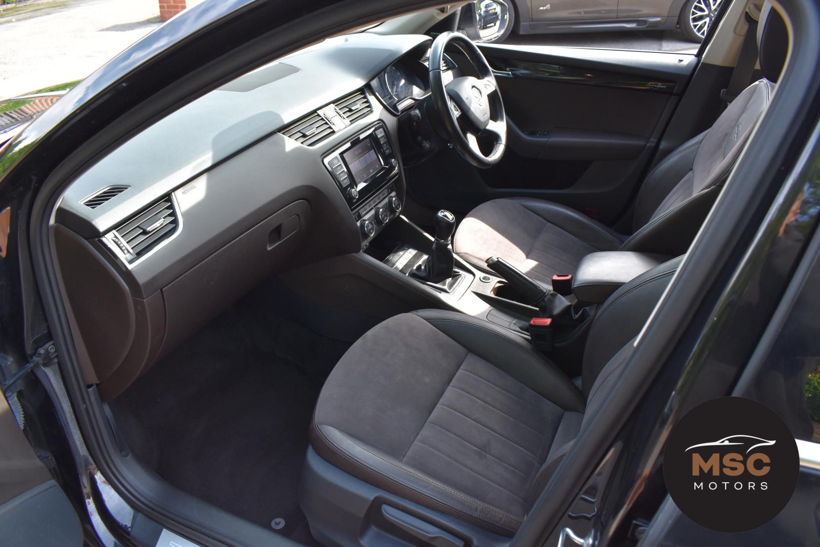 Skoda Octavia 2.0 TDI Laurin & Klement Estate 5dr Diesel Manual Euro 5 (s/s) (150 ps)