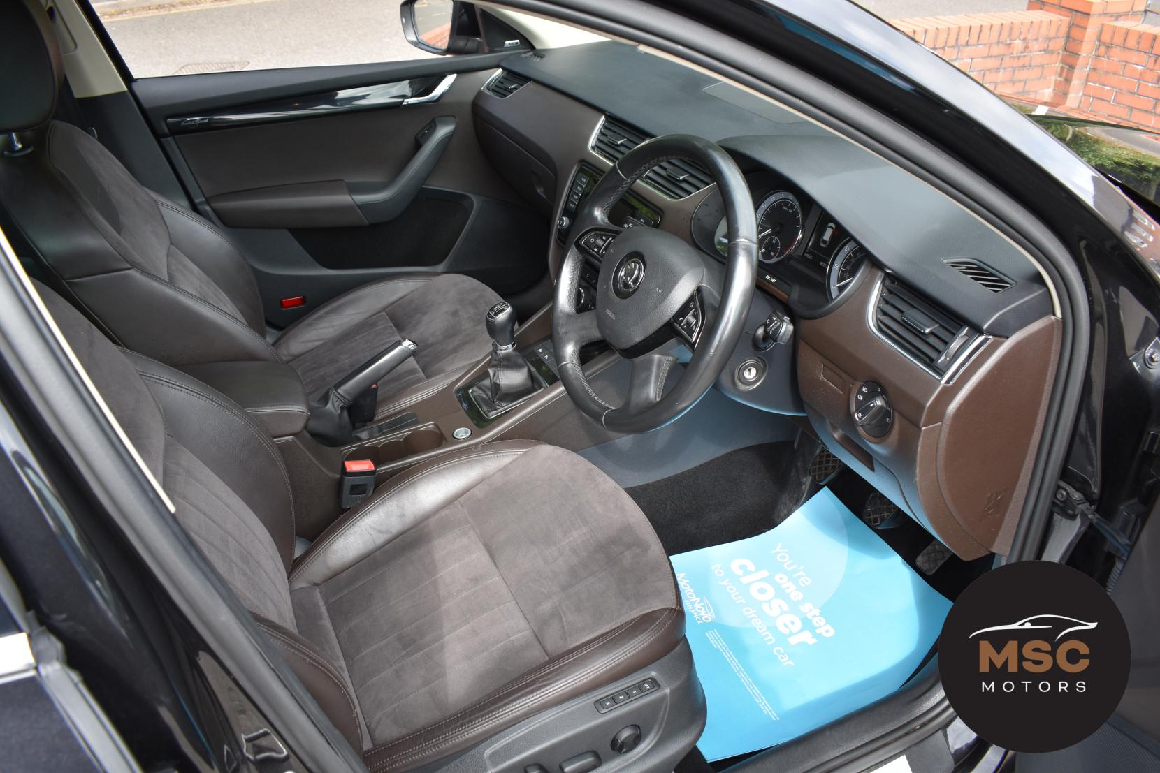 Skoda Octavia 2.0 TDI Laurin & Klement Estate 5dr Diesel Manual Euro 5 (s/s) (150 ps)