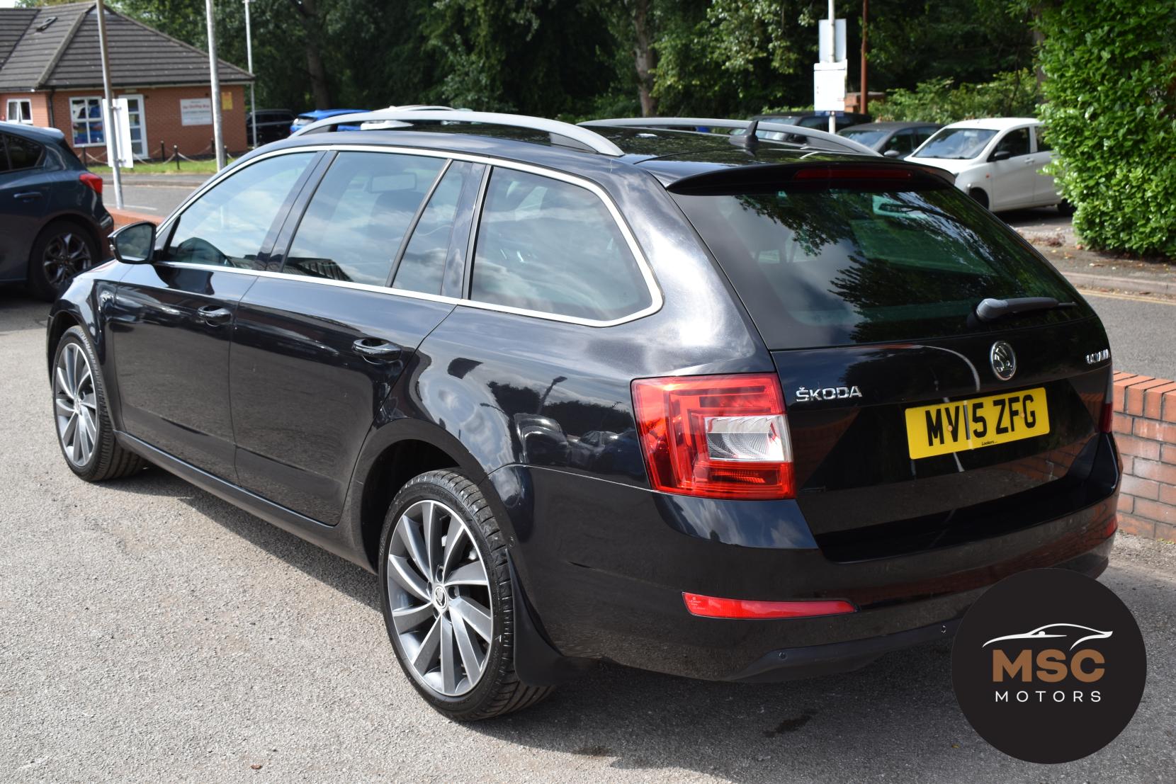Skoda Octavia 2.0 TDI Laurin & Klement Estate 5dr Diesel Manual Euro 5 (s/s) (150 ps)