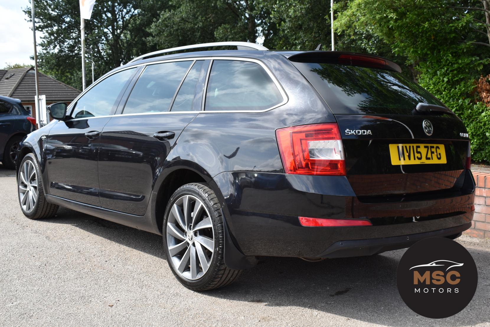 Skoda Octavia 2.0 TDI Laurin & Klement Estate 5dr Diesel Manual Euro 5 (s/s) (150 ps)