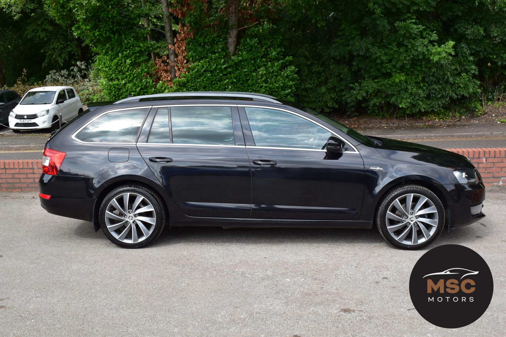 Skoda Octavia 2.0 TDI Laurin & Klement Estate 5dr Diesel Manual Euro 5 (s/s) (150 ps)